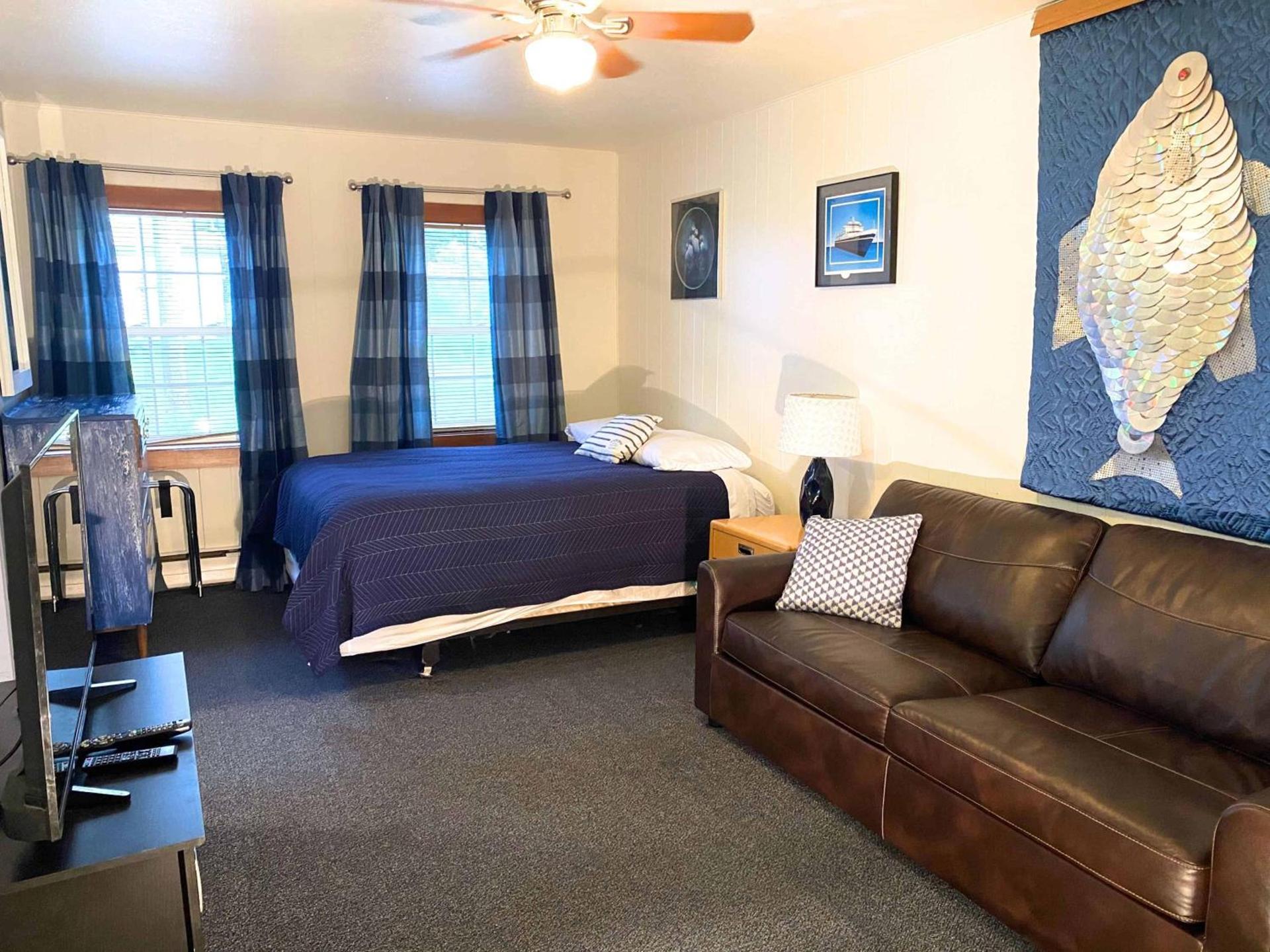 The Tides Inn photo 21