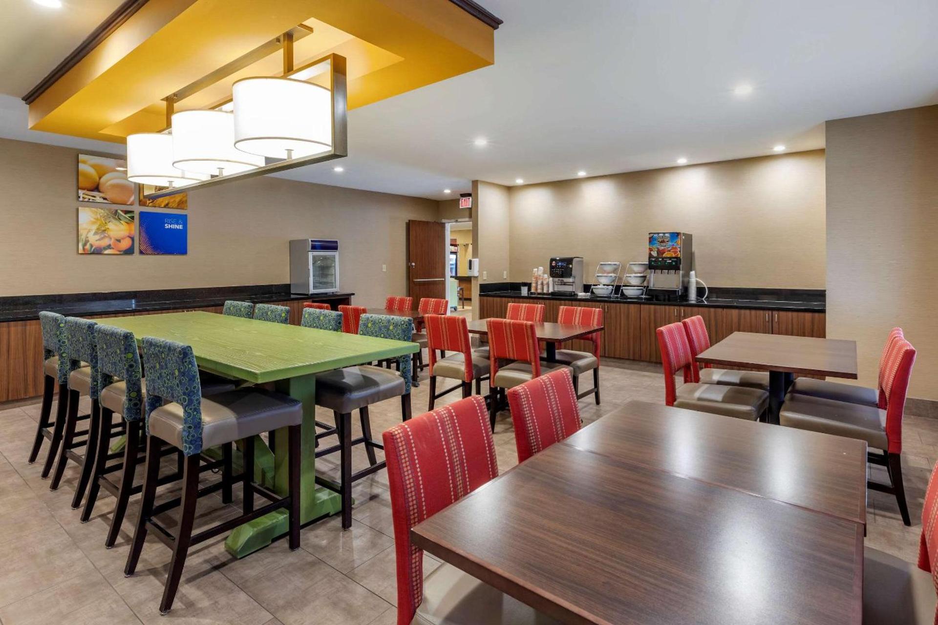 Comfort Inn & Suites North Dallas-Addison photo 28