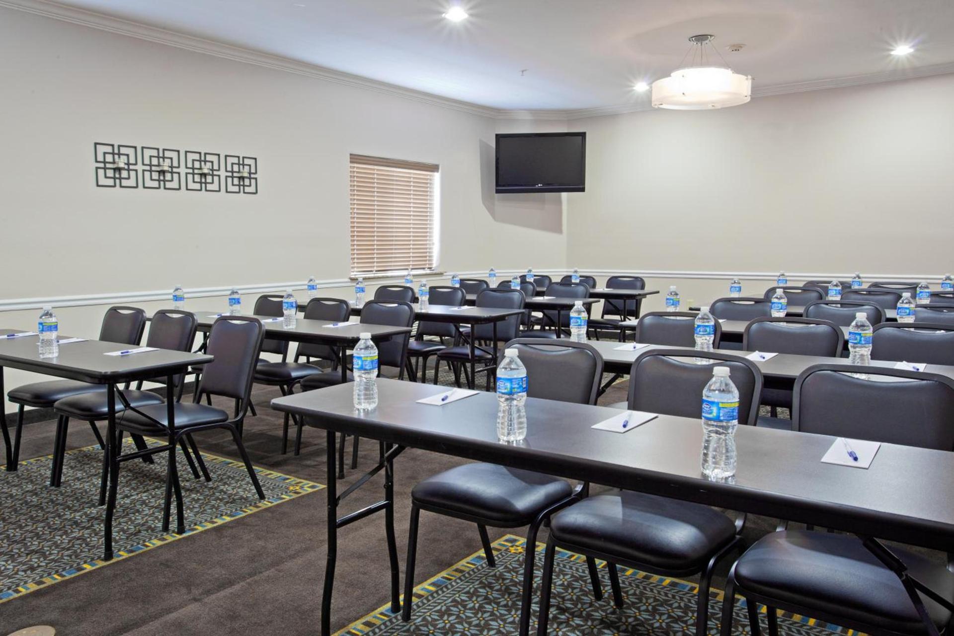 Candlewood Suites Houston Westchase - Westheimer by IHG photo 12