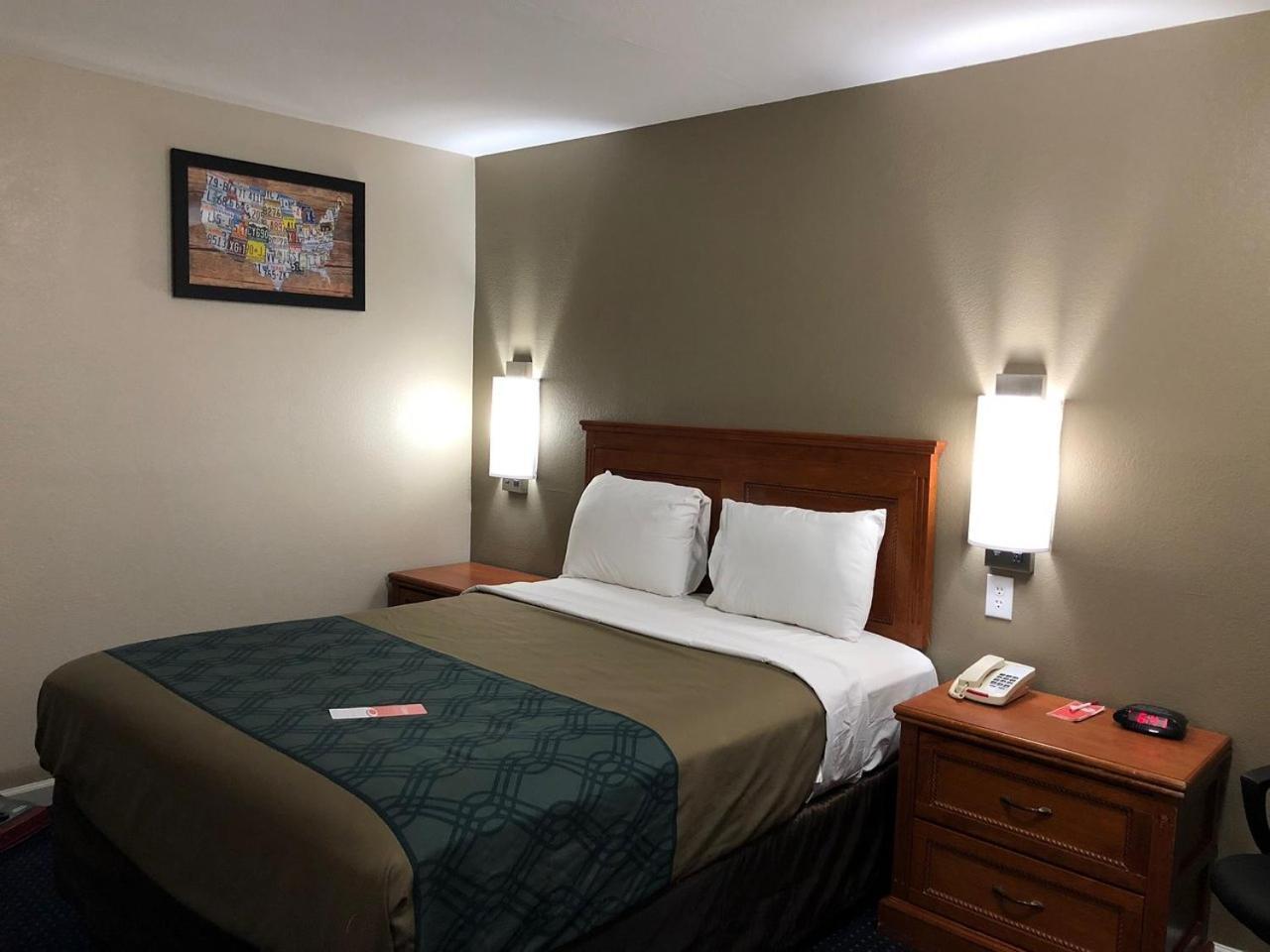 Econo Lodge Temple photo 38