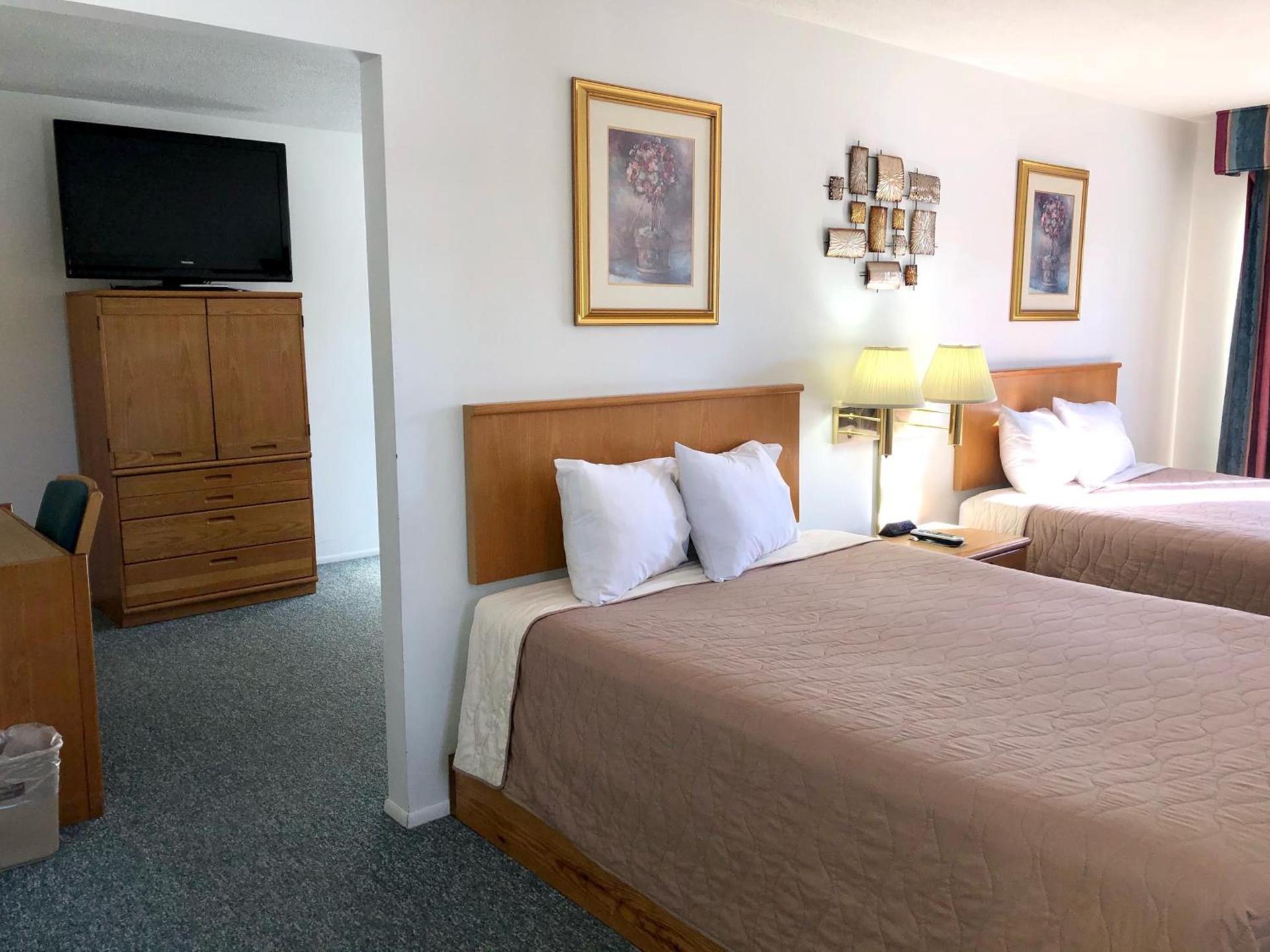 Budget Host Inn photo 43