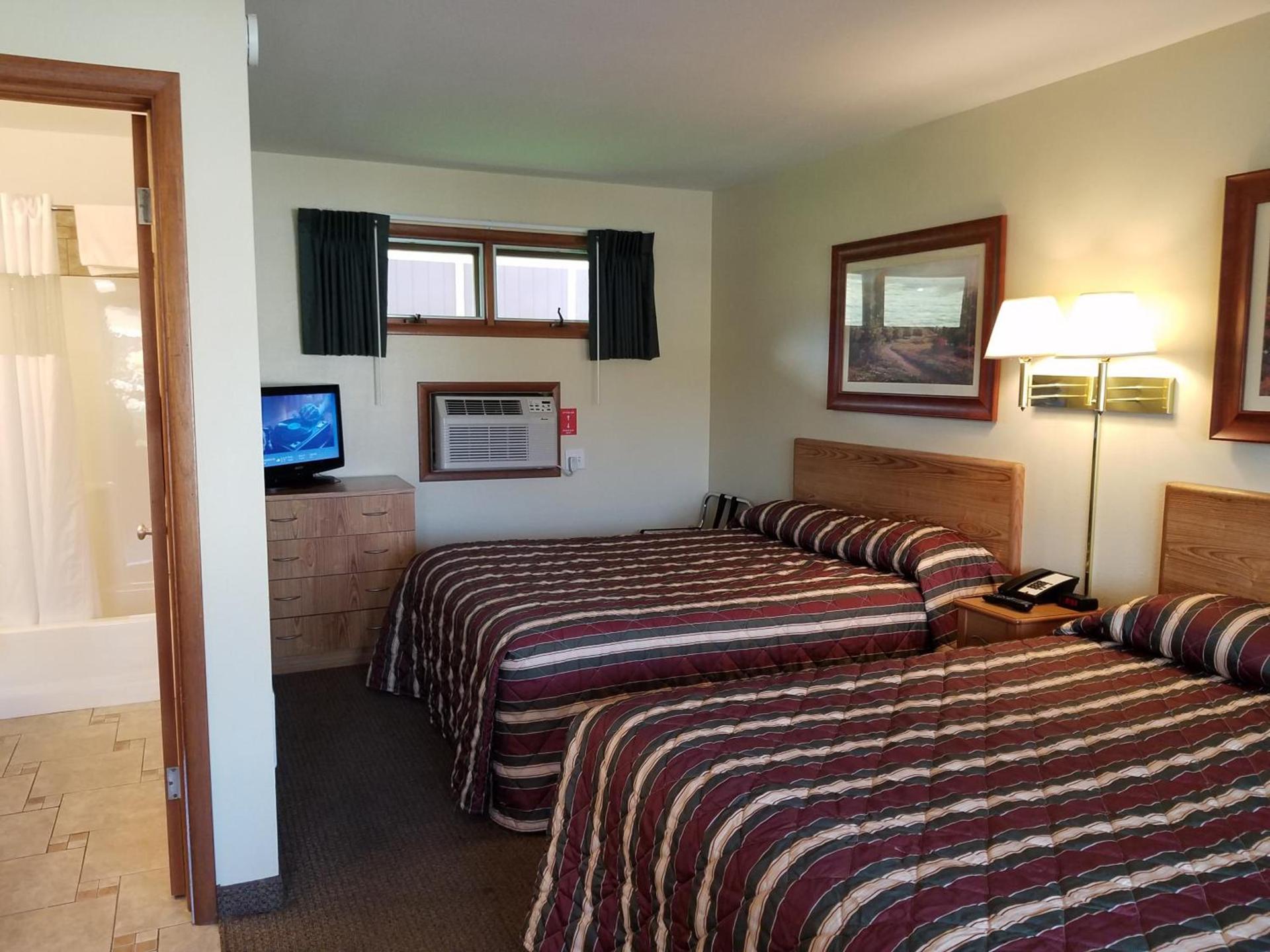 Black Hawk Motel & Suites photo 64