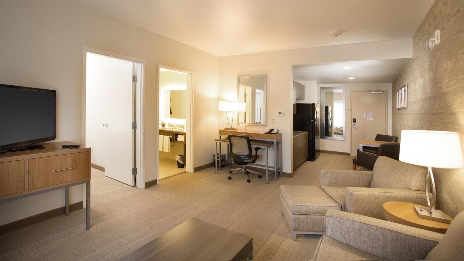 Holiday Inn Express Pocatello by IHG !UNDER RENOVATION! photo 38