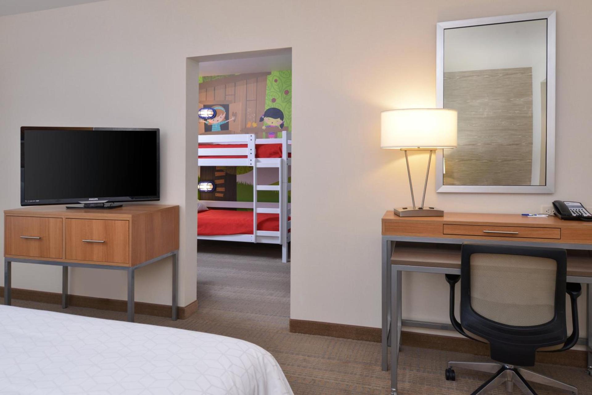 Holiday Inn Express Pocatello by IHG !UNDER RENOVATION! photo 71