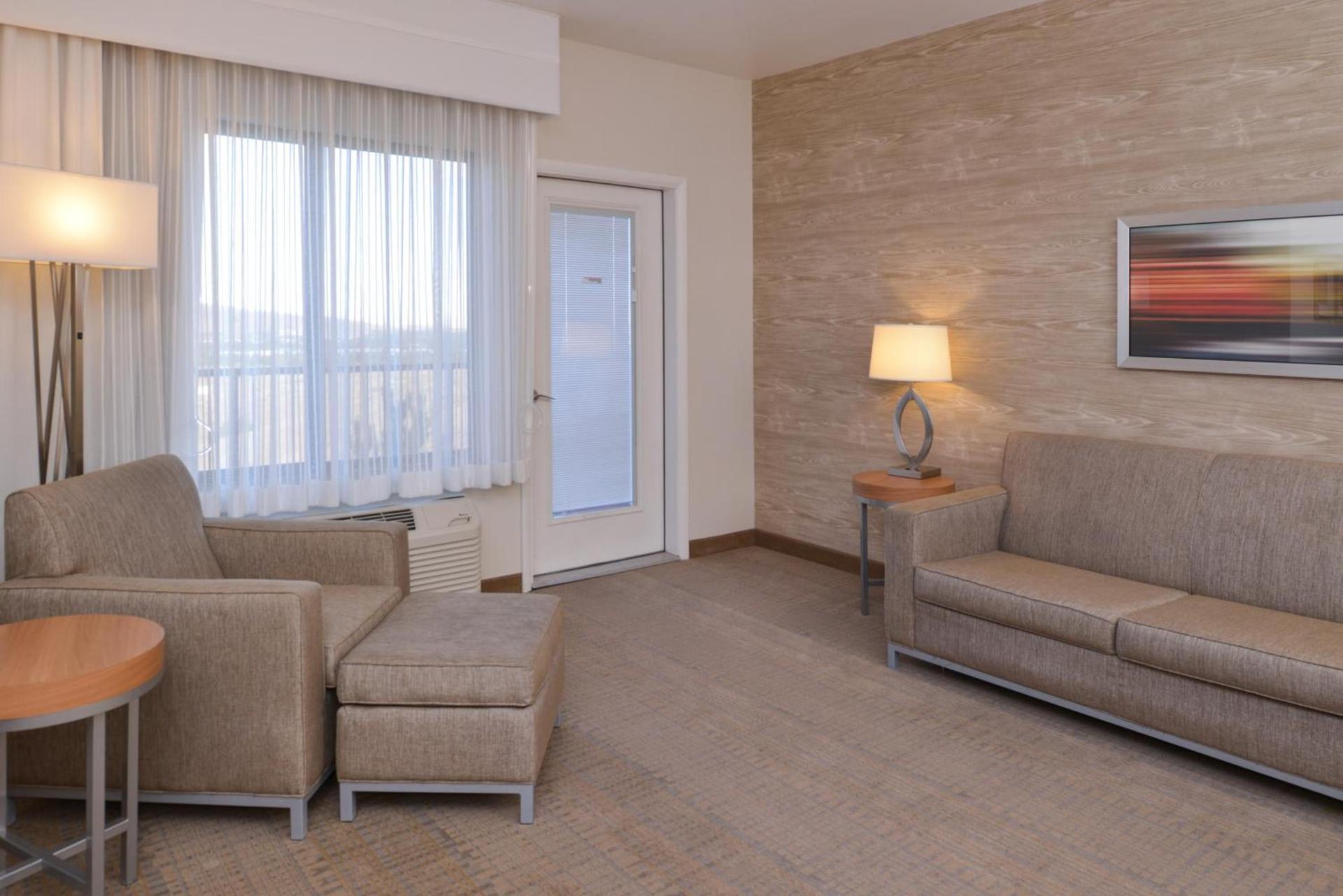 Holiday Inn Express Pocatello by IHG !UNDER RENOVATION! photo 83
