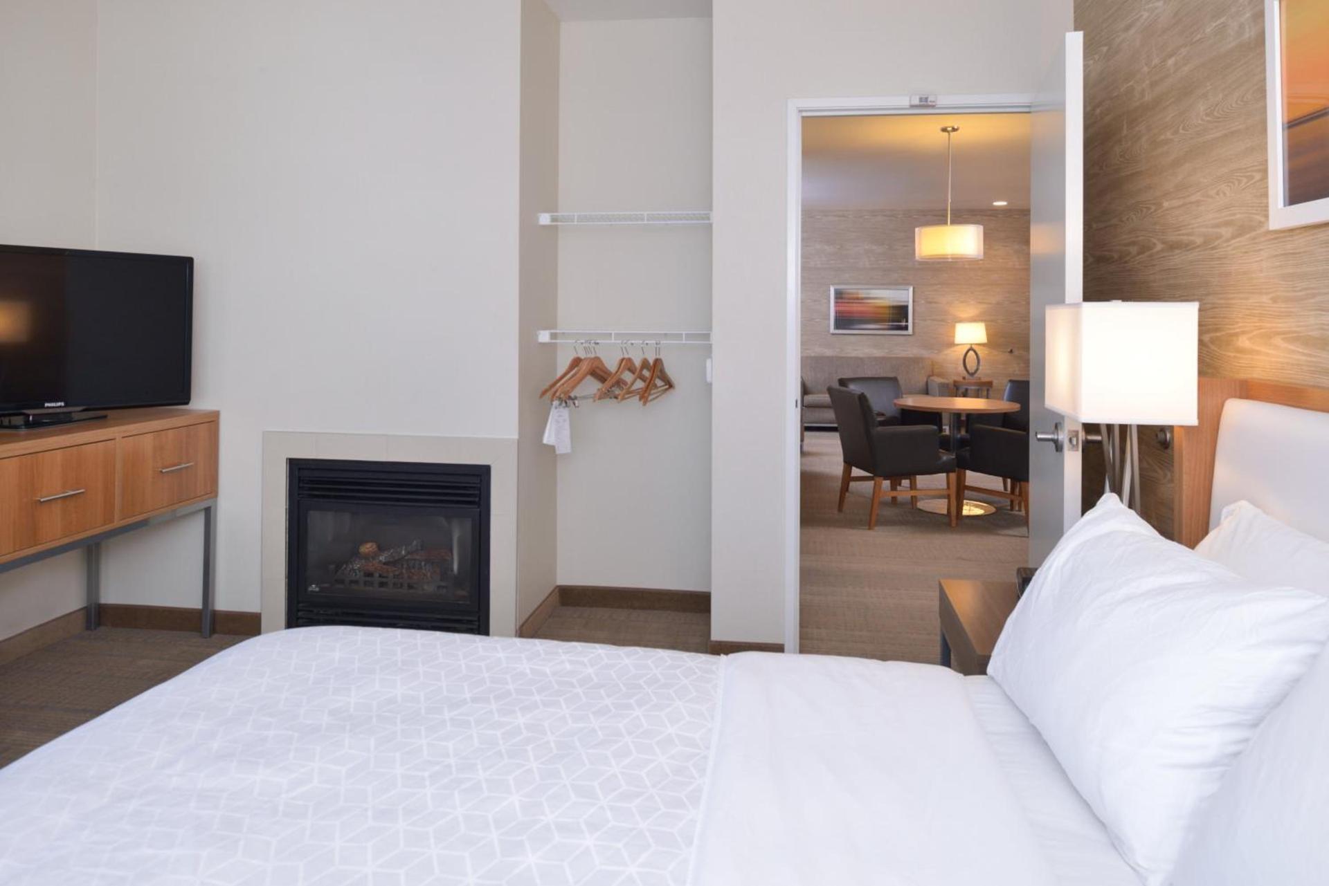 Holiday Inn Express Pocatello by IHG !UNDER RENOVATION! photo 76