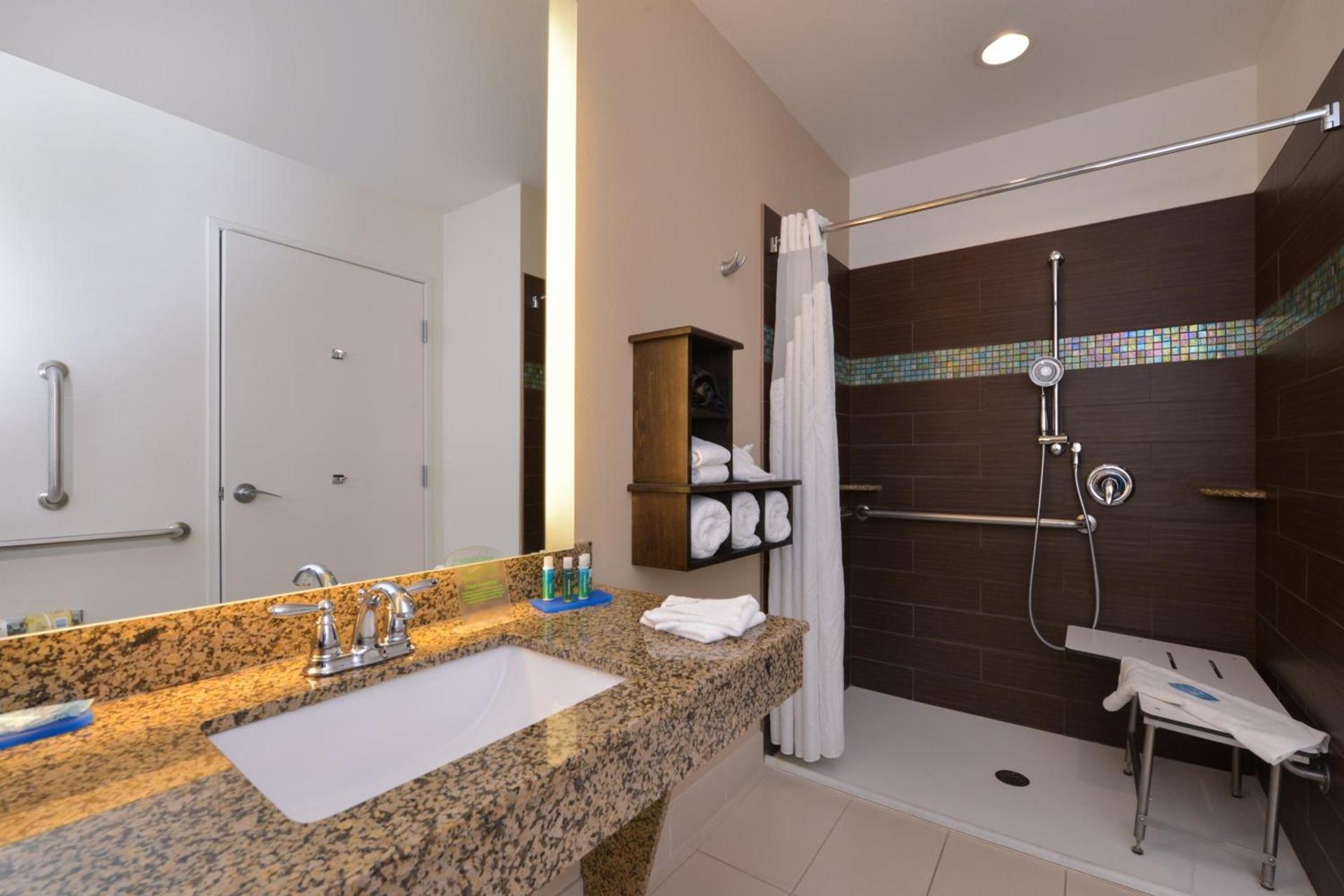 Holiday Inn Express Pocatello by IHG !UNDER RENOVATION! photo 26