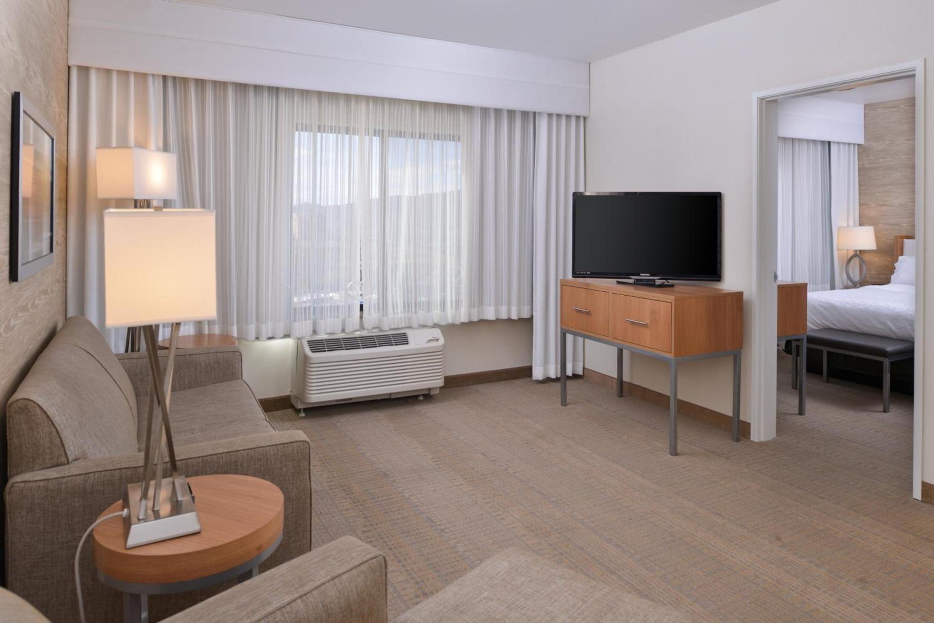 Holiday Inn Express Pocatello by IHG !UNDER RENOVATION! photo 48