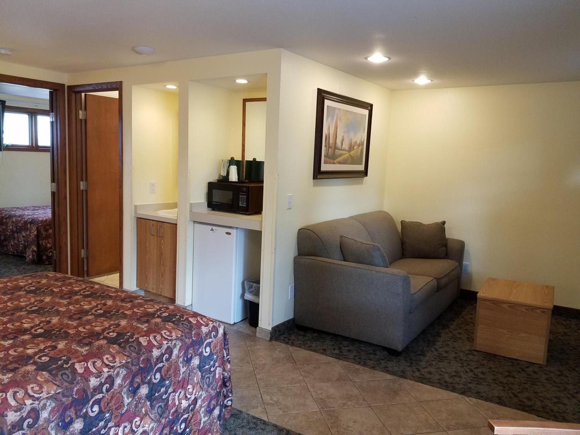 Black Hawk Motel & Suites photo 75