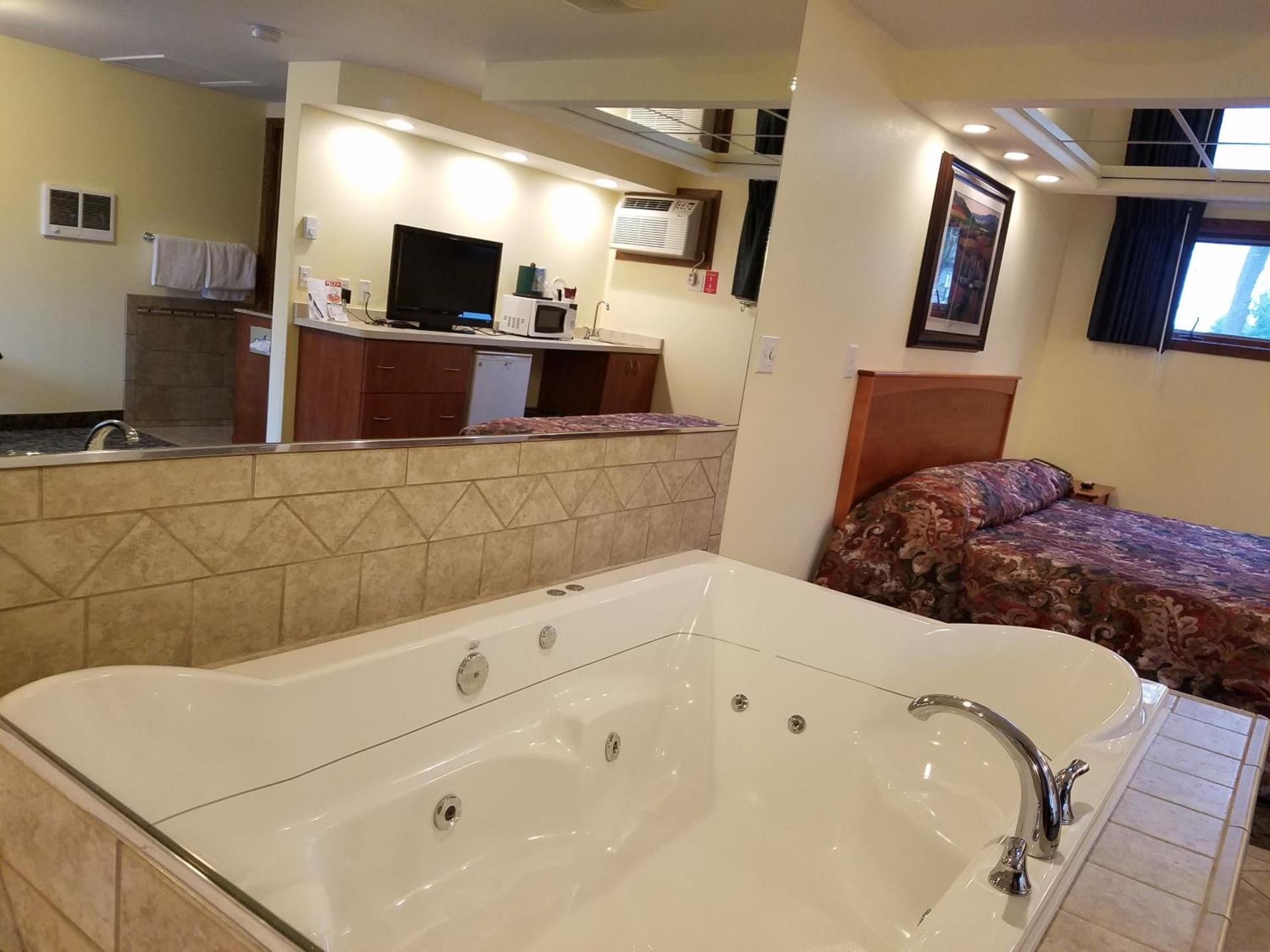 Black Hawk Motel & Suites photo 90