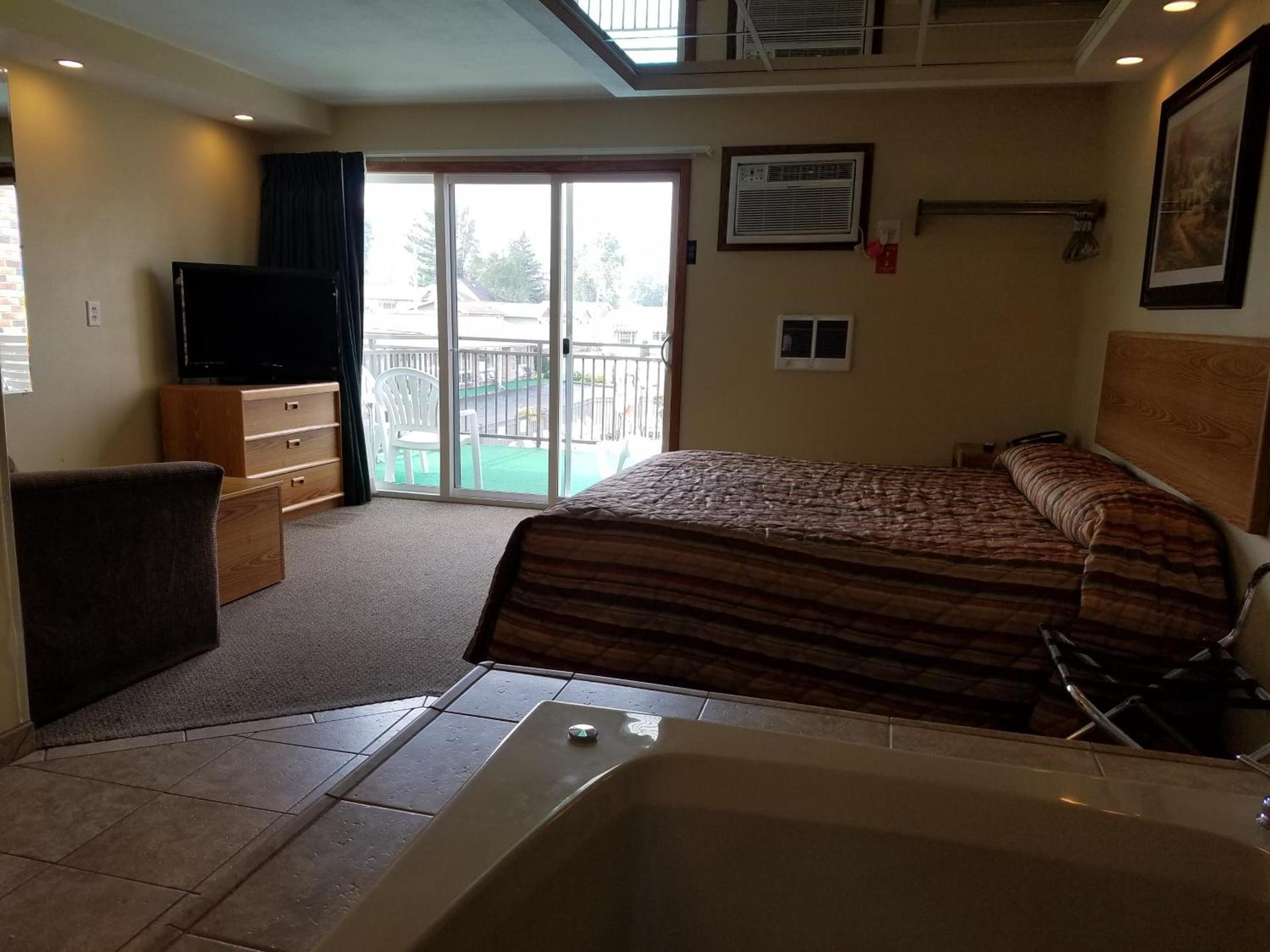 Black Hawk Motel & Suites photo 94