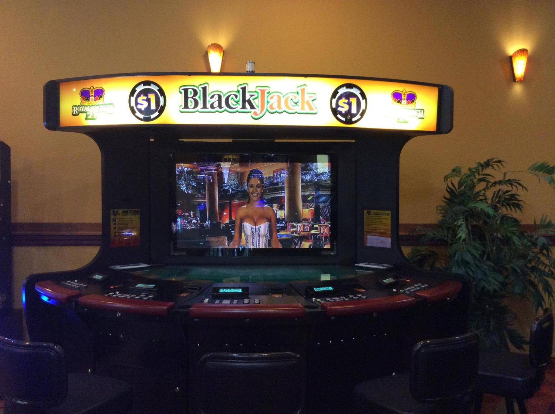 Super 8 by Wyndham Deadwood Black Hills Area photo 32