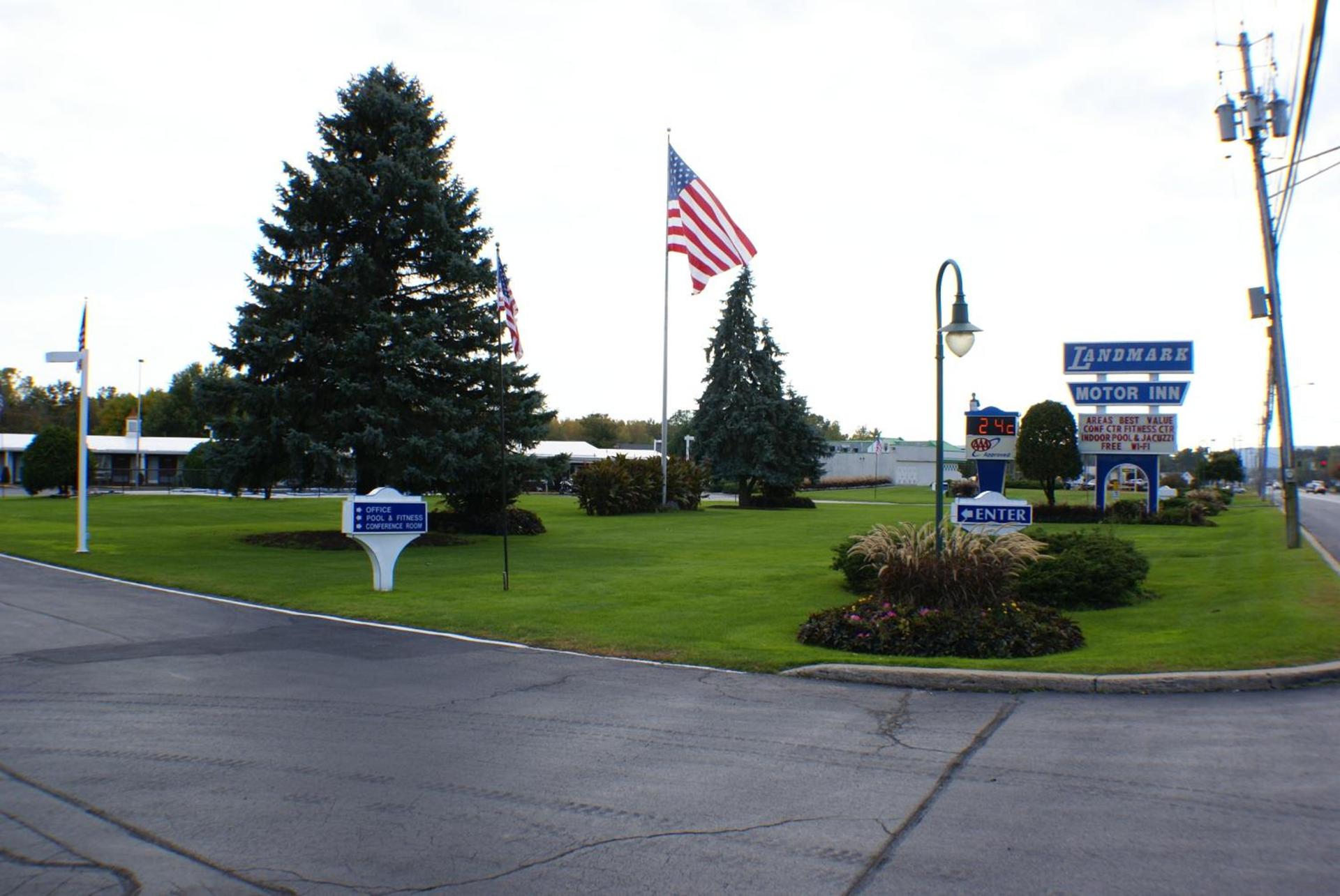 Landmark Motor Inn photo 77