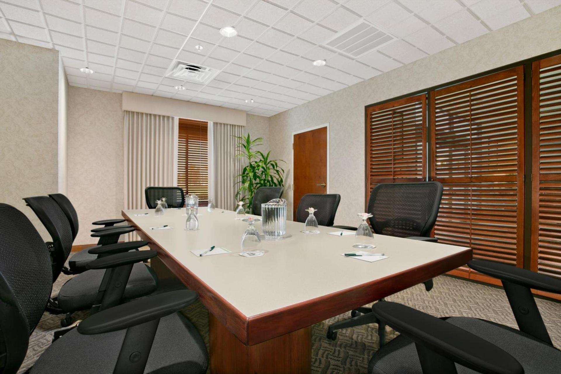Wingate by Wyndham Green Bay photo 10
