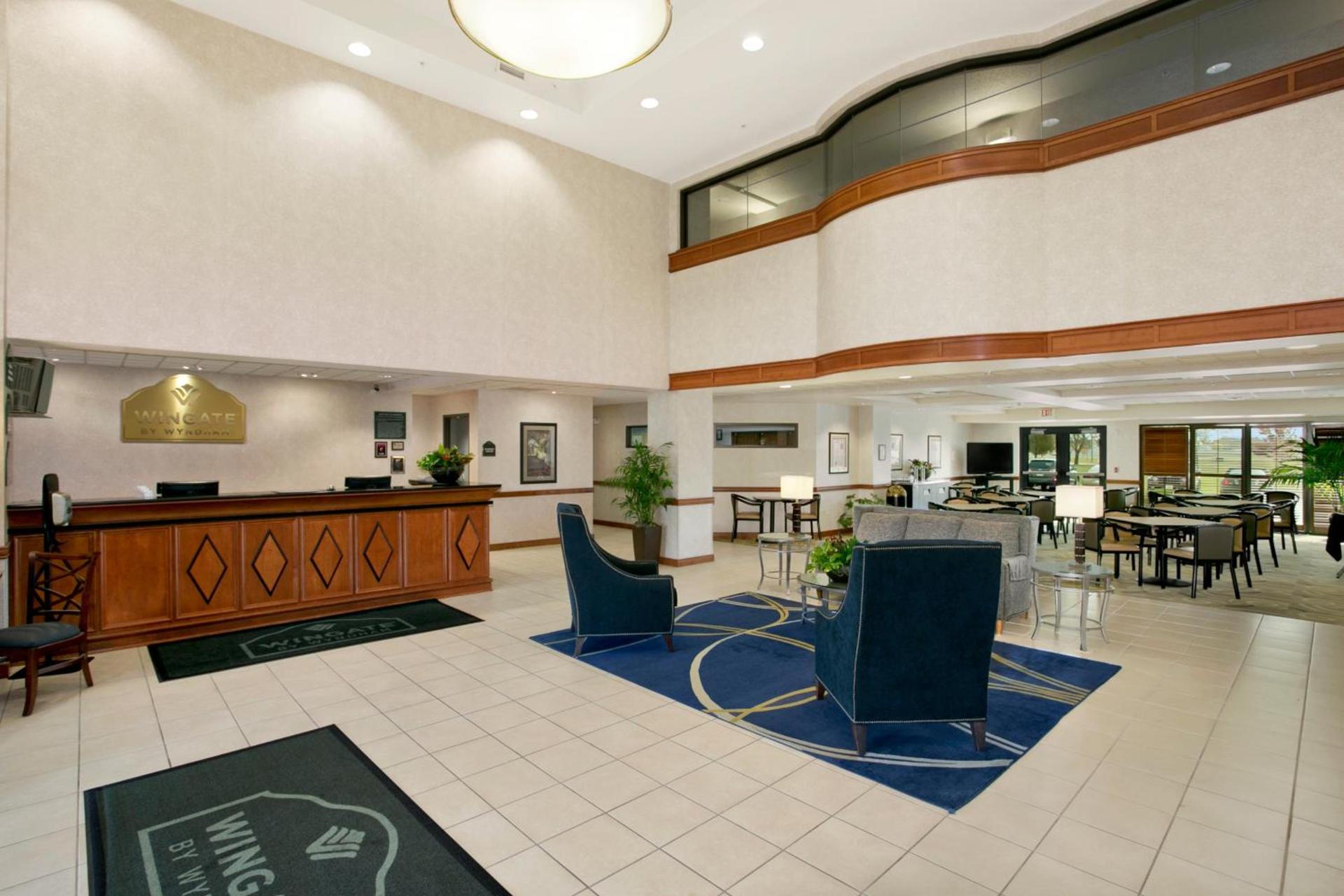 Wingate by Wyndham Green Bay photo 9
