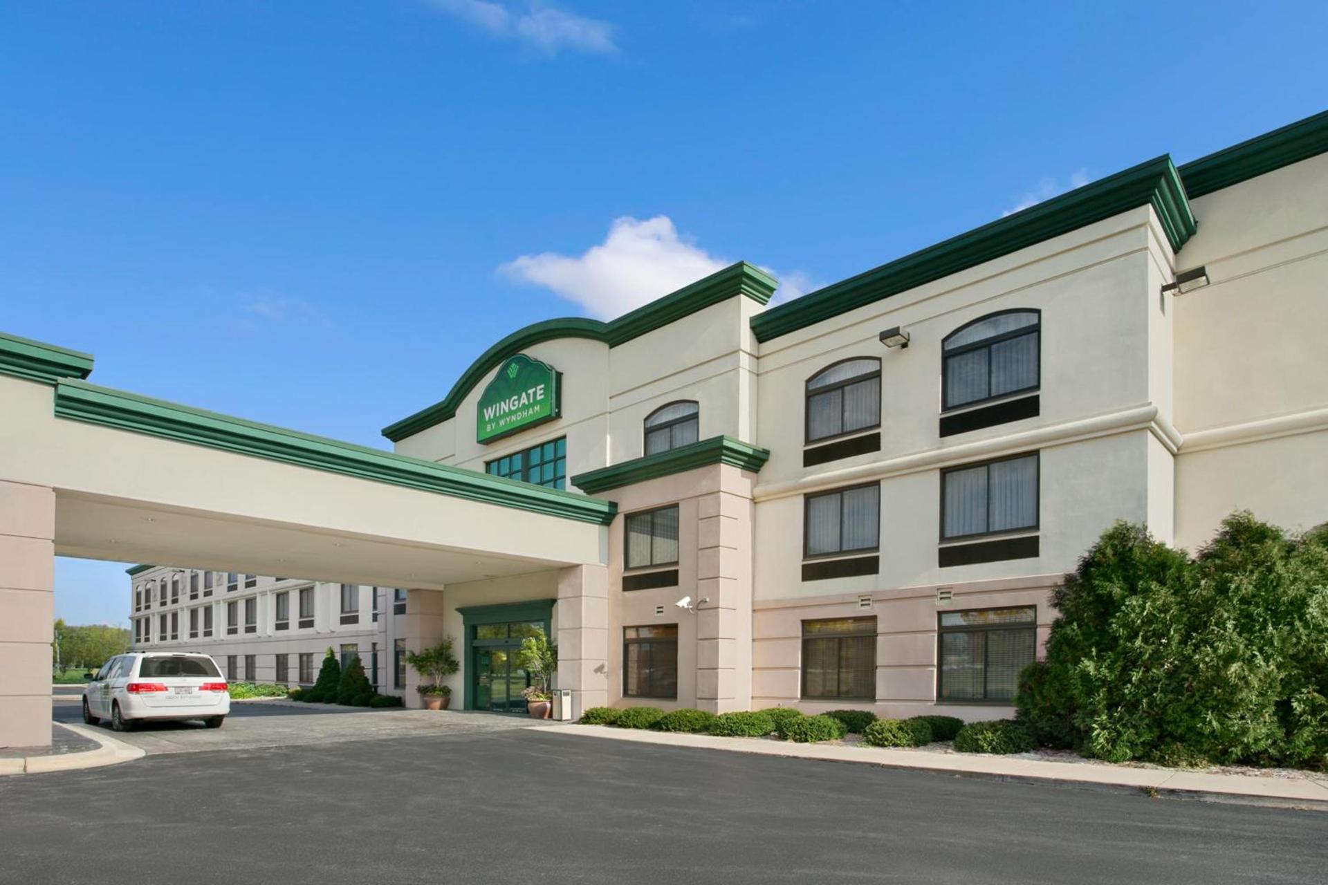 Wingate by Wyndham Green Bay photo 8