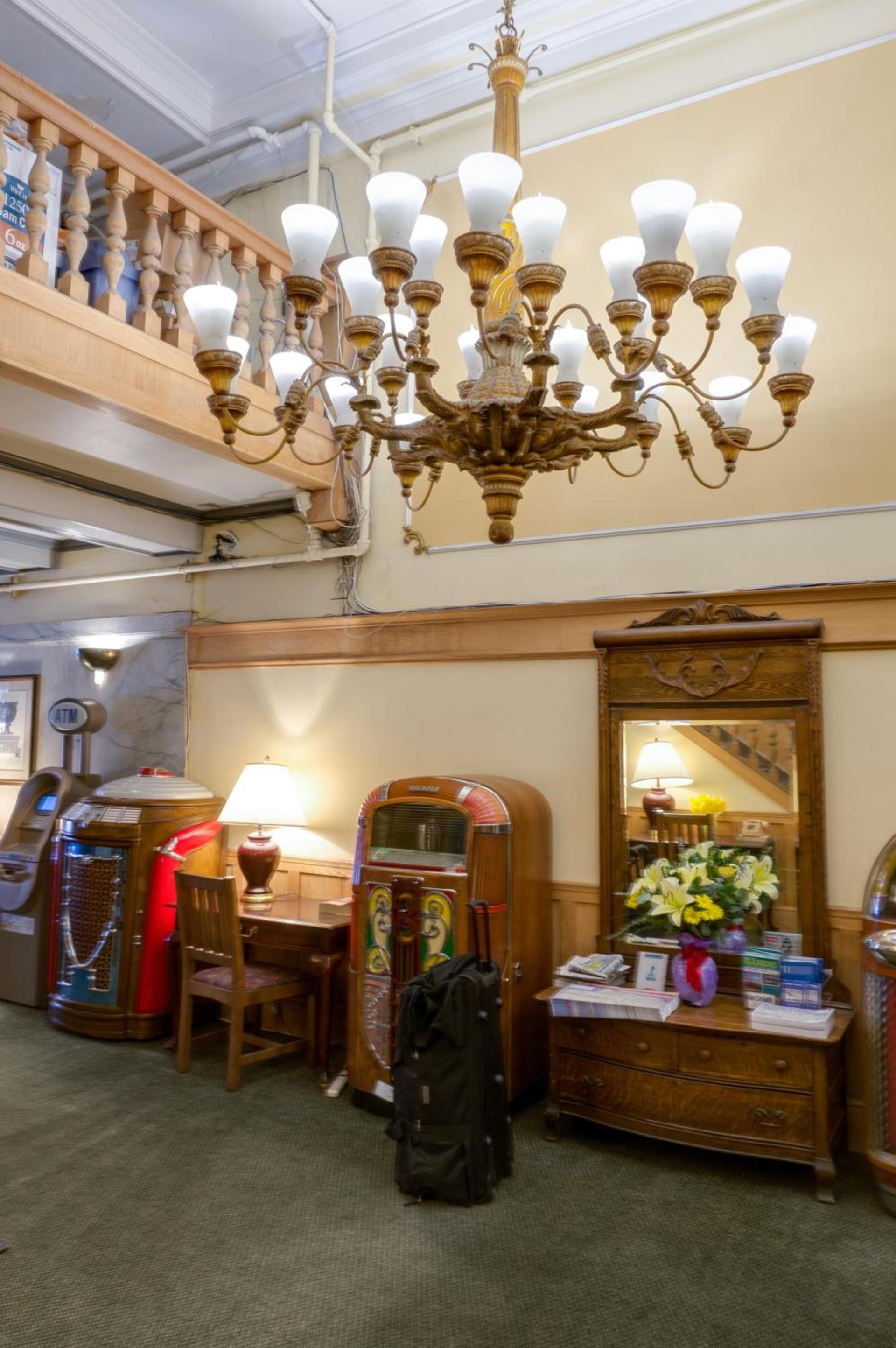 Aida Plaza Hotel photo 3