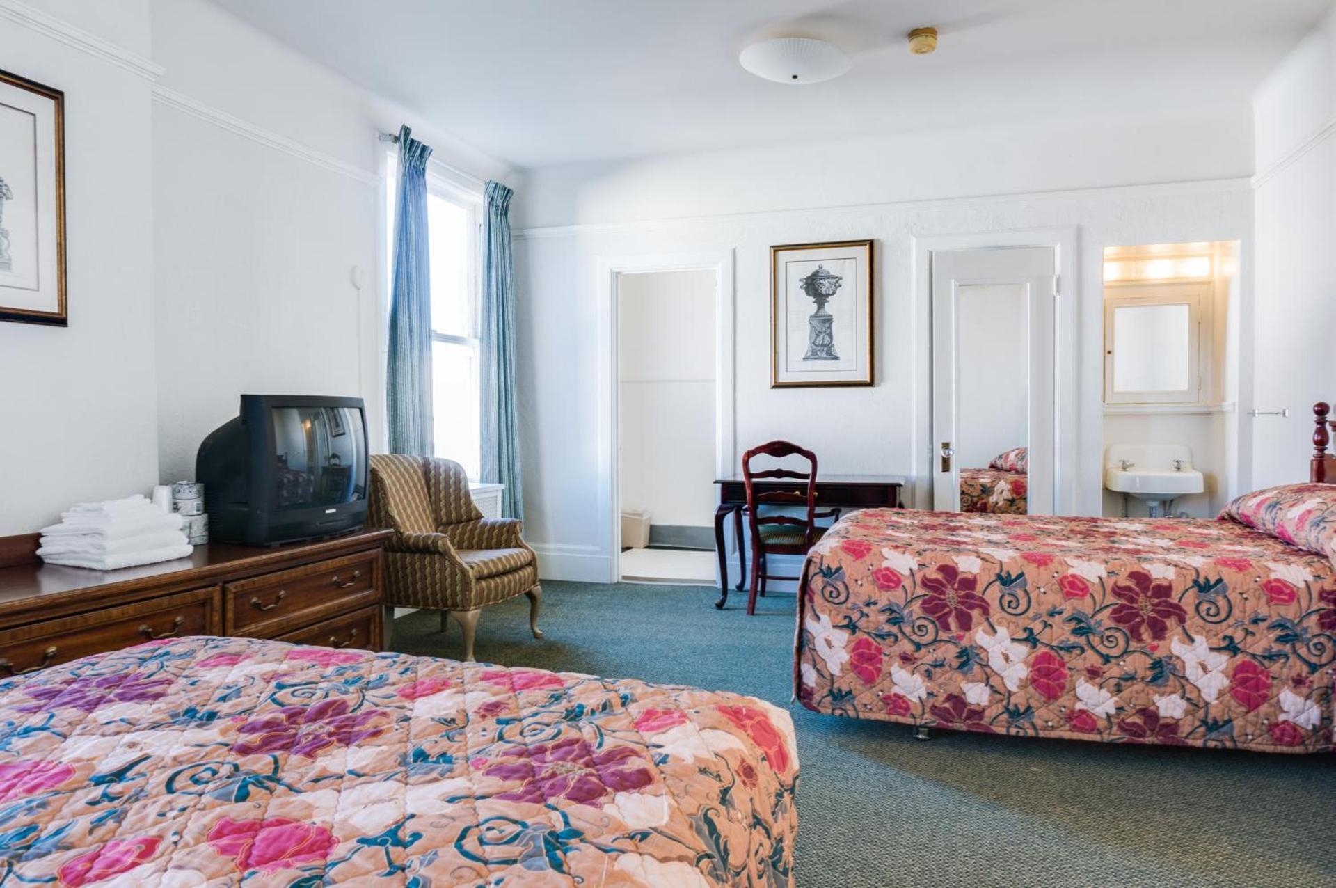 Aida Plaza Hotel photo 18