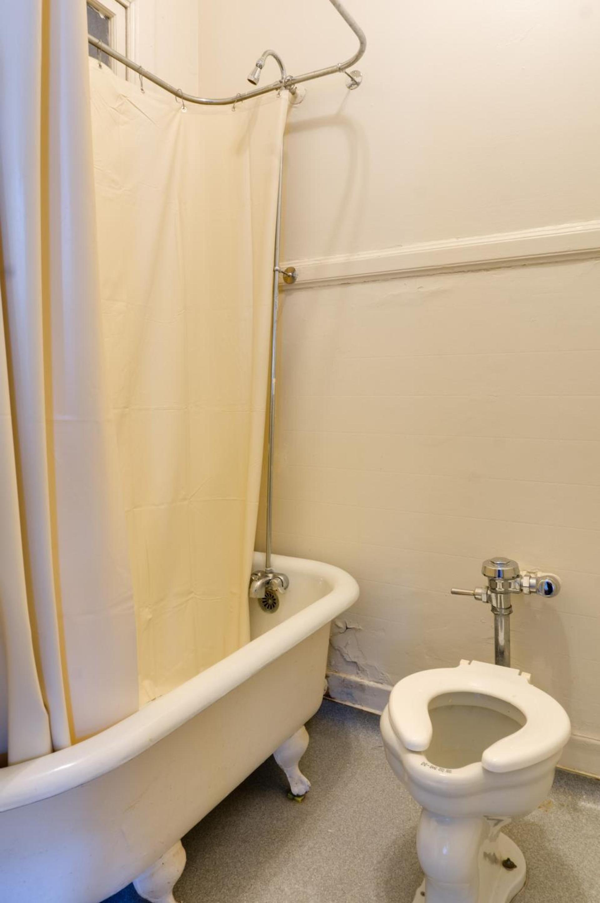 Aida Plaza Hotel photo 12