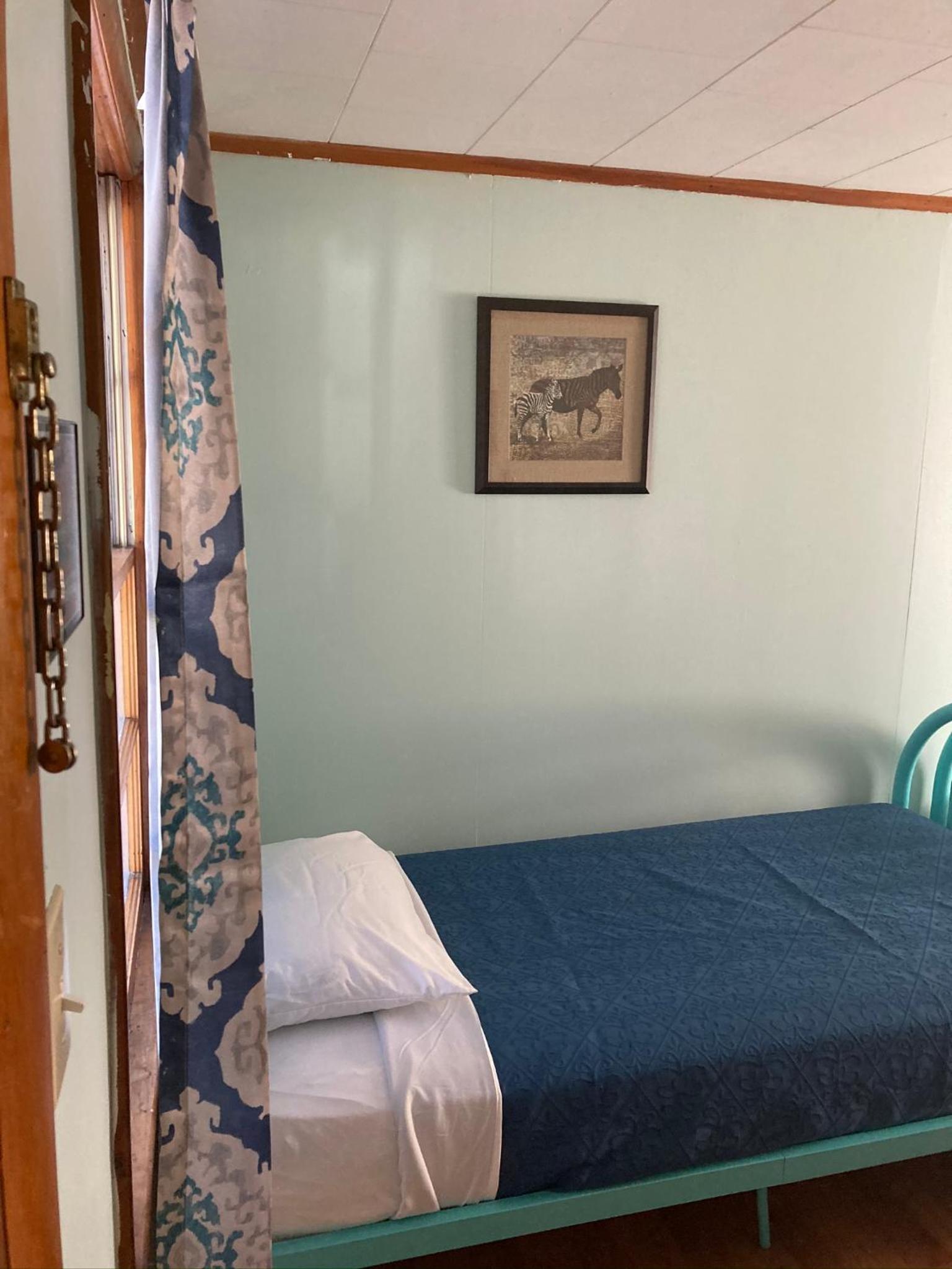 Hillside Motel photo 57