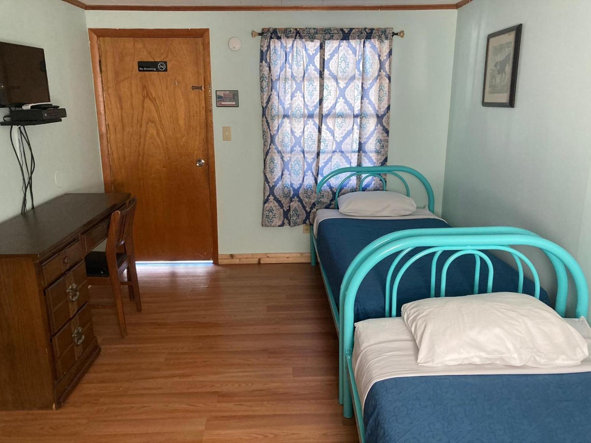 Hillside Motel photo 4