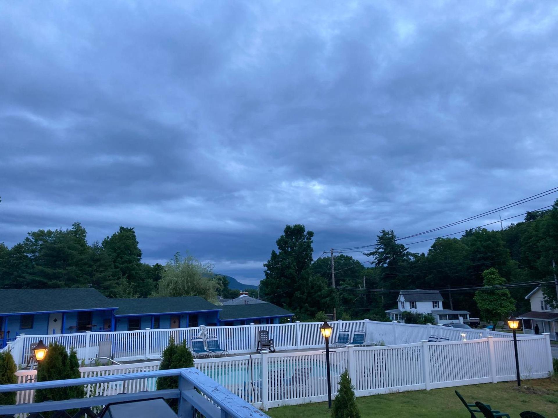 Hillside Motel photo 8