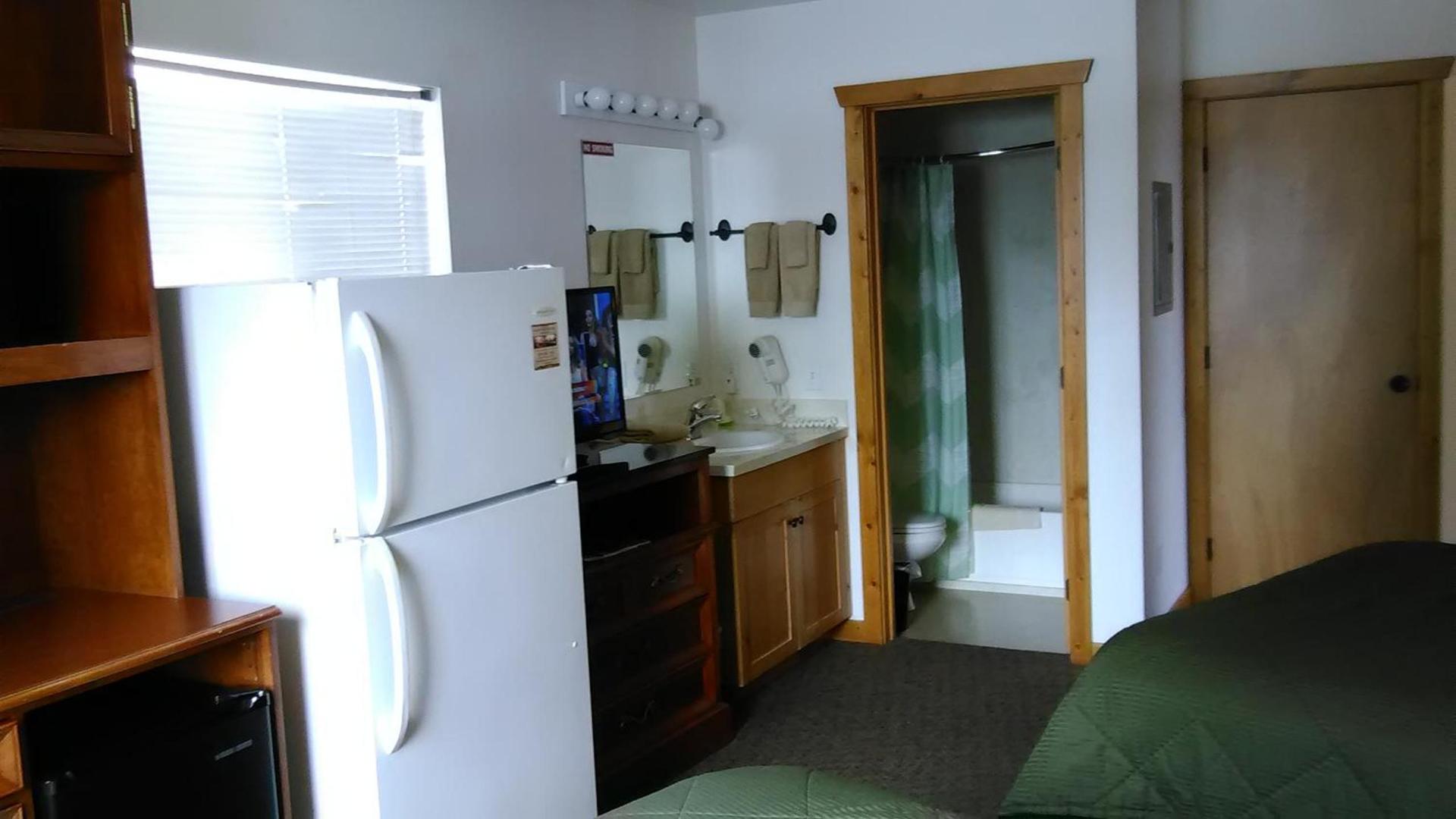 High Country Motel photo 21