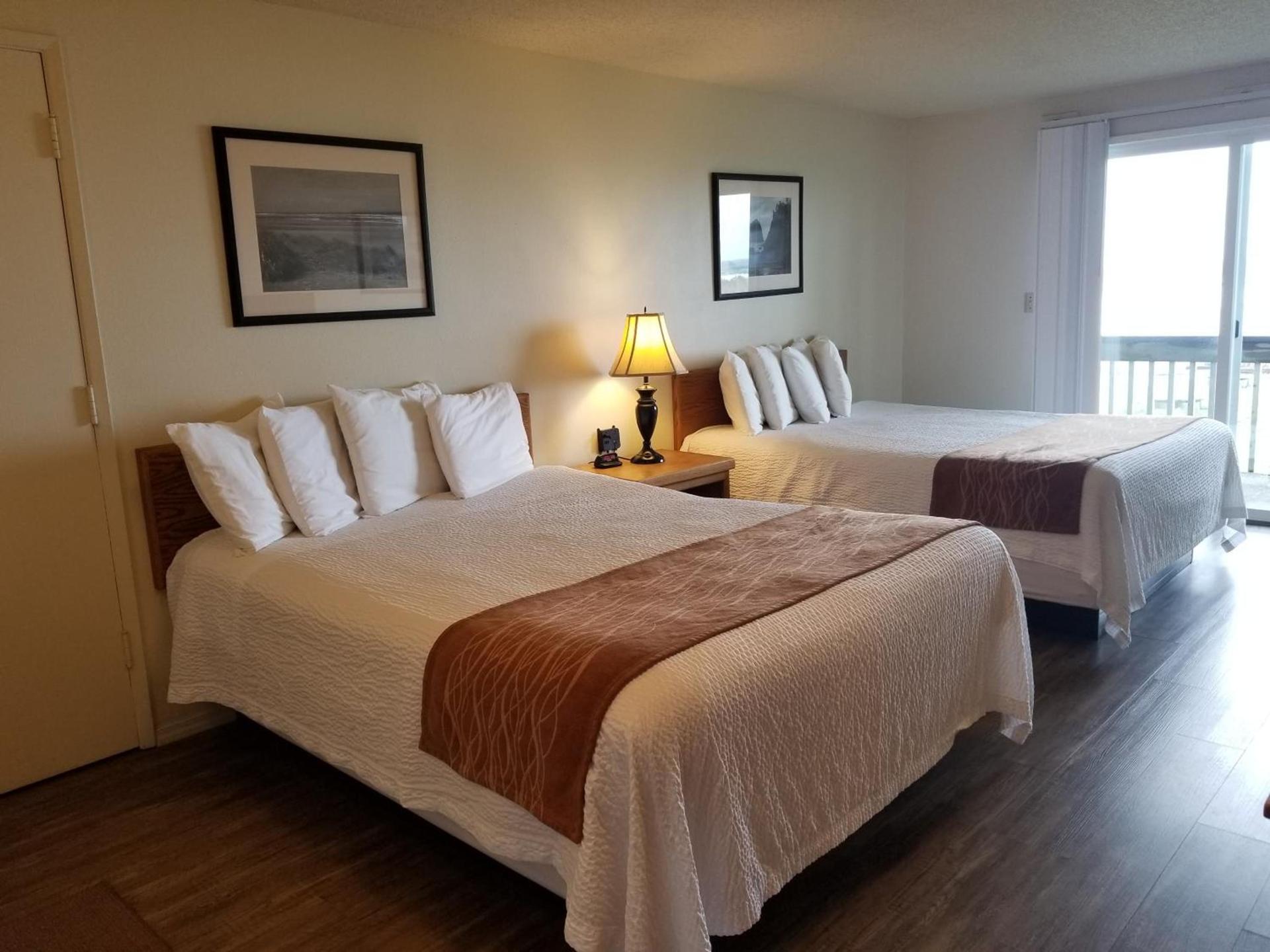 Silver Surf Motel photo 5