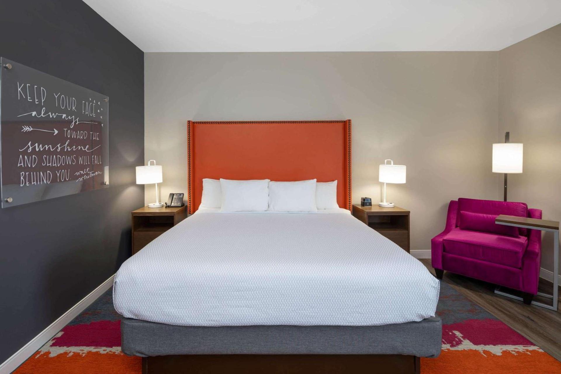 La Quinta by Wyndham Greensboro Airport High Point photo 19