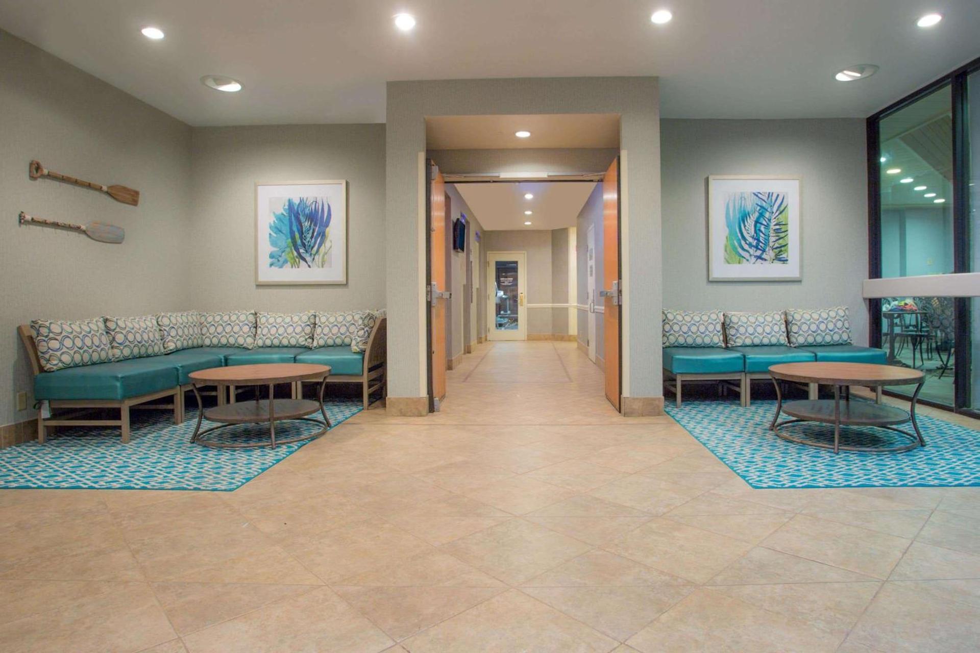 Wyndham Virginia Beach Oceanfront photo 11