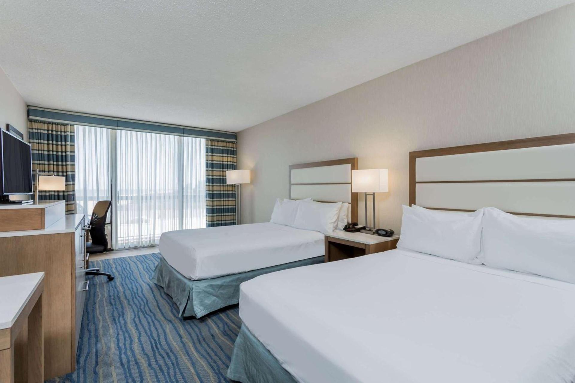 Wyndham Virginia Beach Oceanfront photo 21