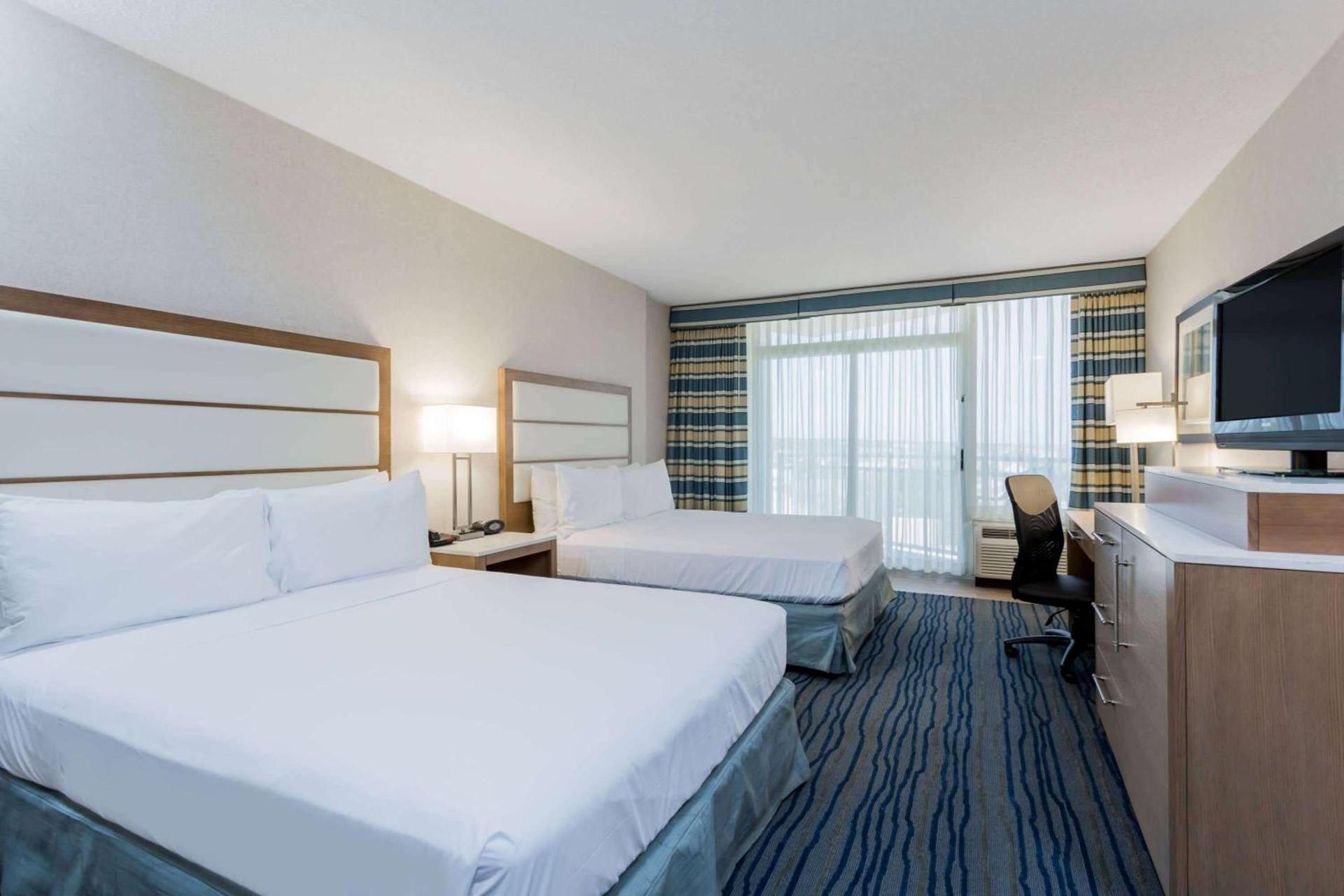 Wyndham Virginia Beach Oceanfront photo 22