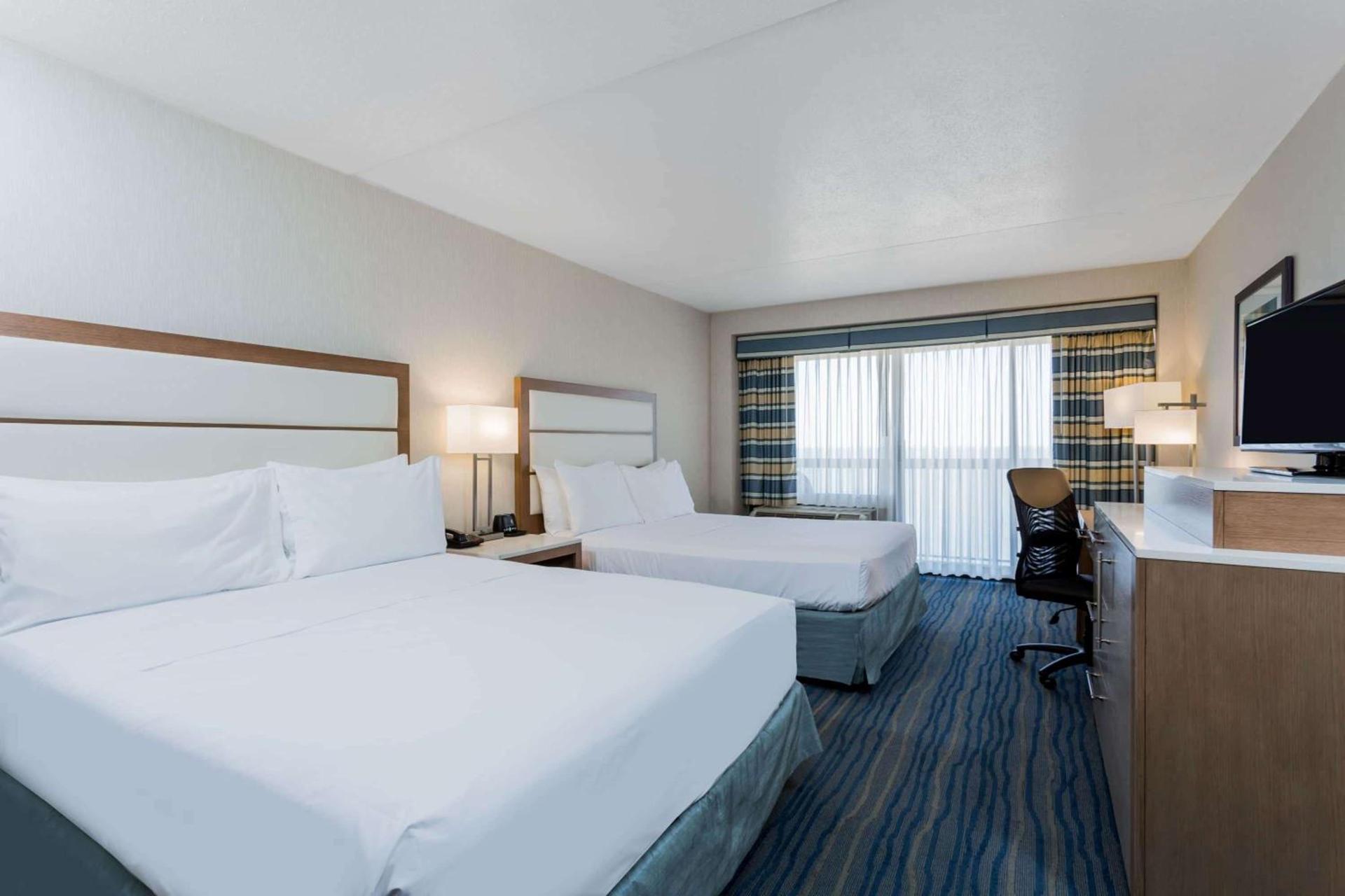 Wyndham Virginia Beach Oceanfront photo 27