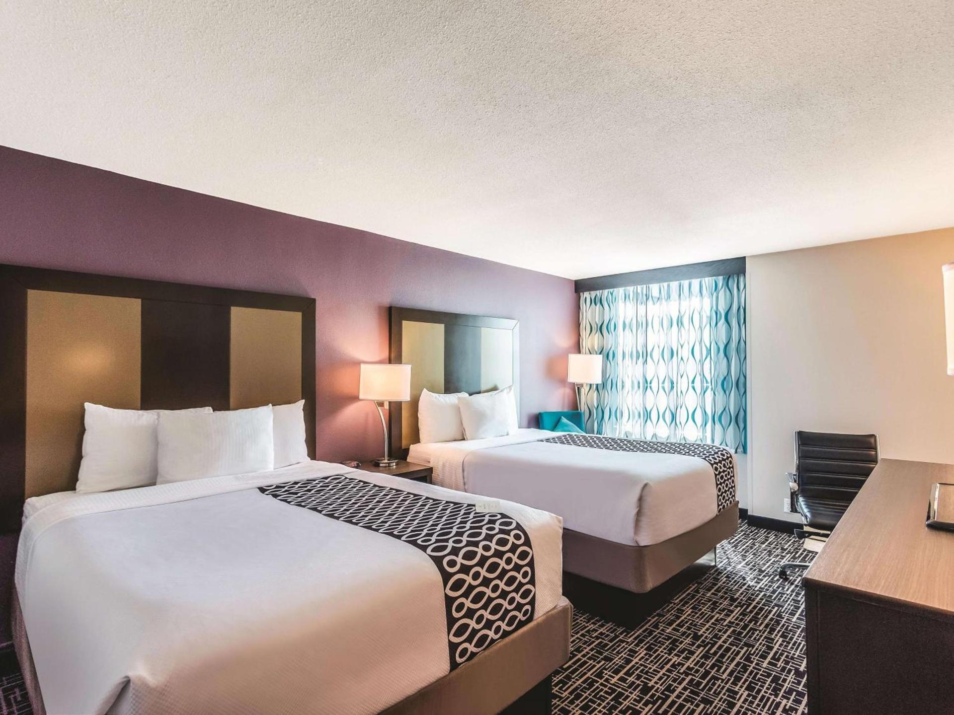 La Quinta by Wyndham Colorado Springs North photo 40