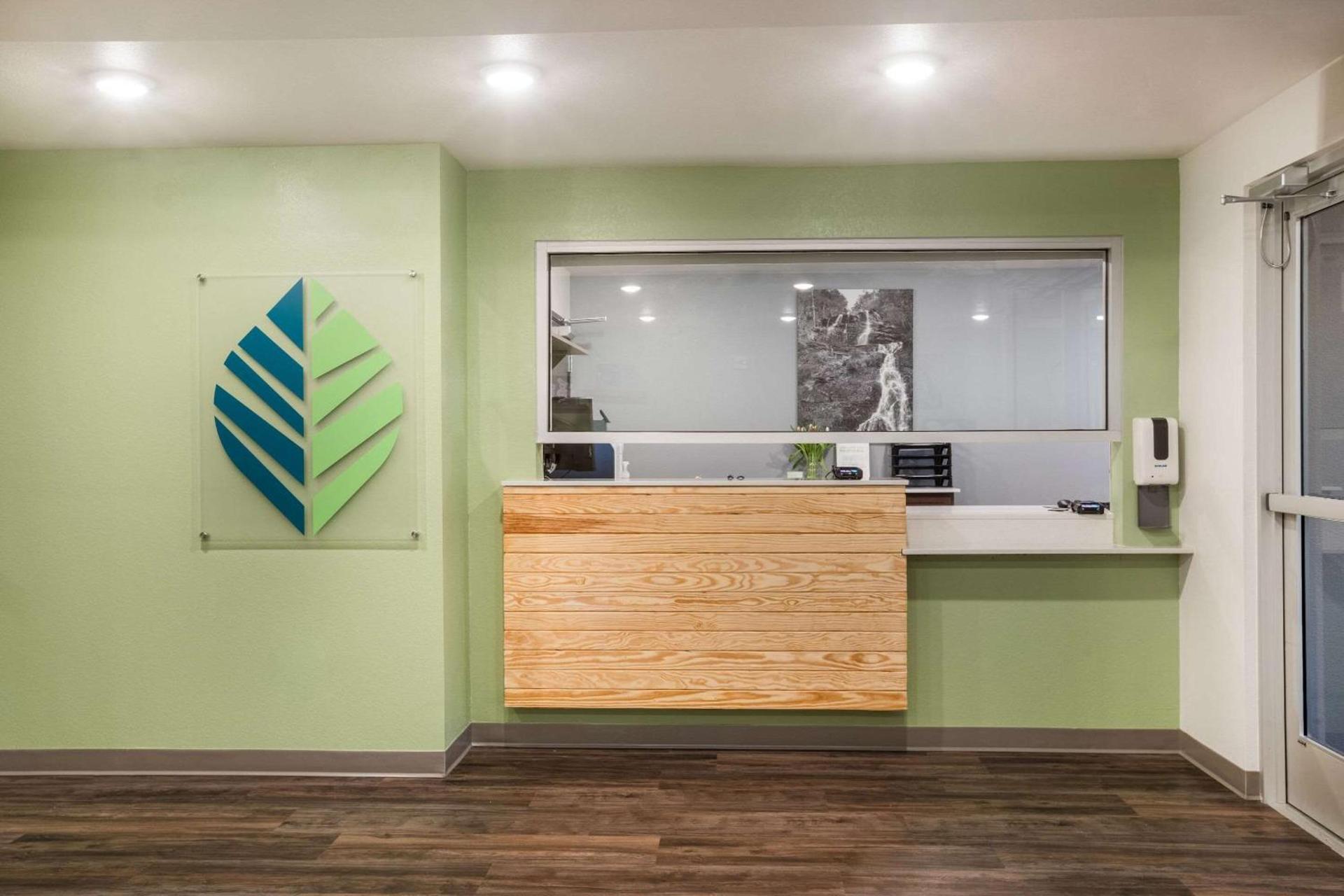 WoodSpring Suites Atlanta Newnan photo 5
