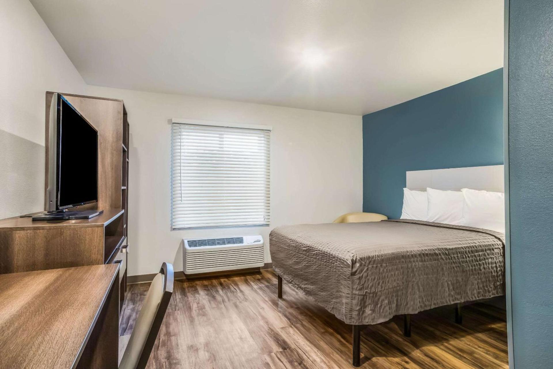 WoodSpring Suites Atlanta Newnan photo 8
