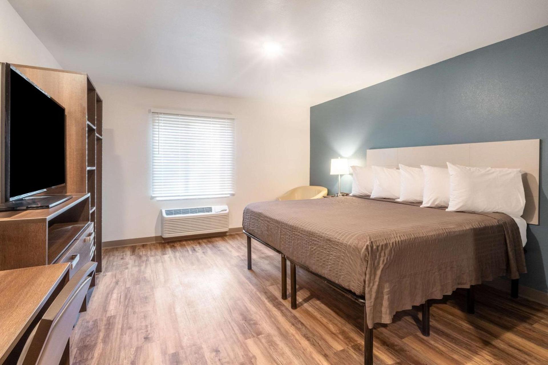 WoodSpring Suites Atlanta Newnan photo 18