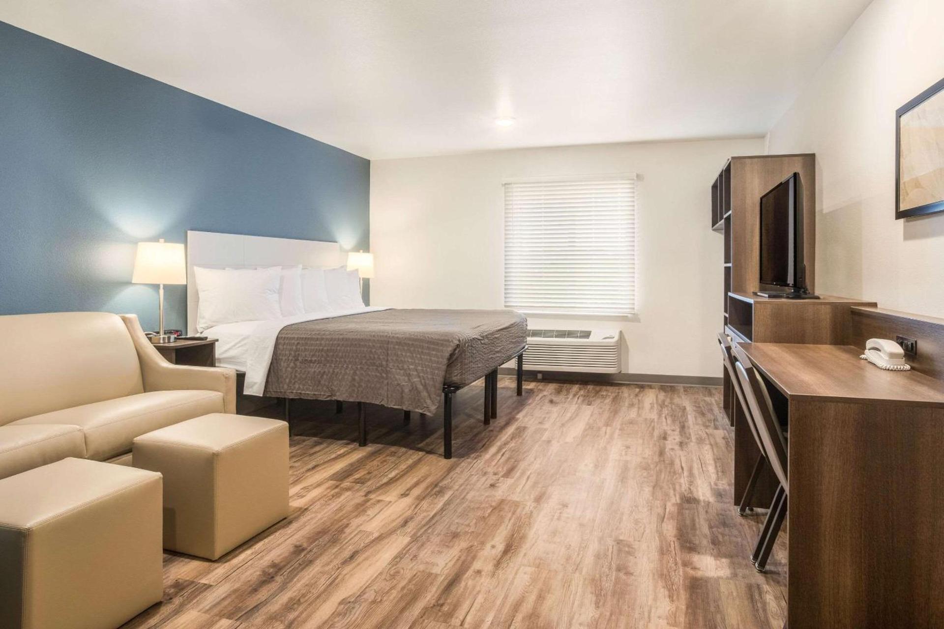 WoodSpring Suites Atlanta Newnan photo 19