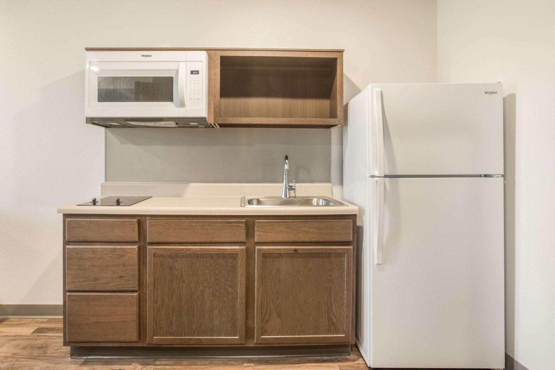 WoodSpring Suites Atlanta Newnan photo 23