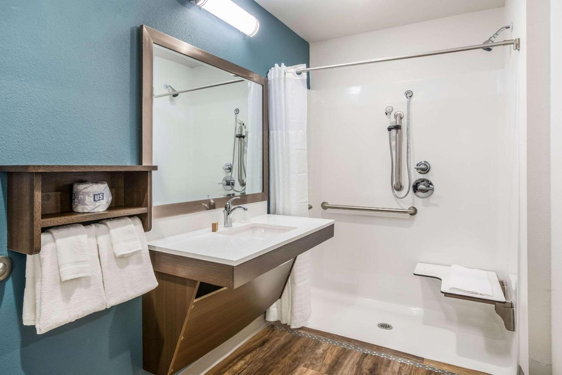 WoodSpring Suites Atlanta Newnan photo 24