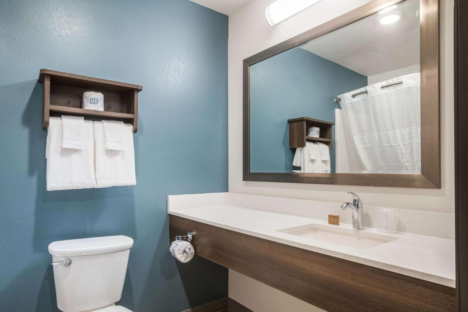 WoodSpring Suites Atlanta Newnan photo 27