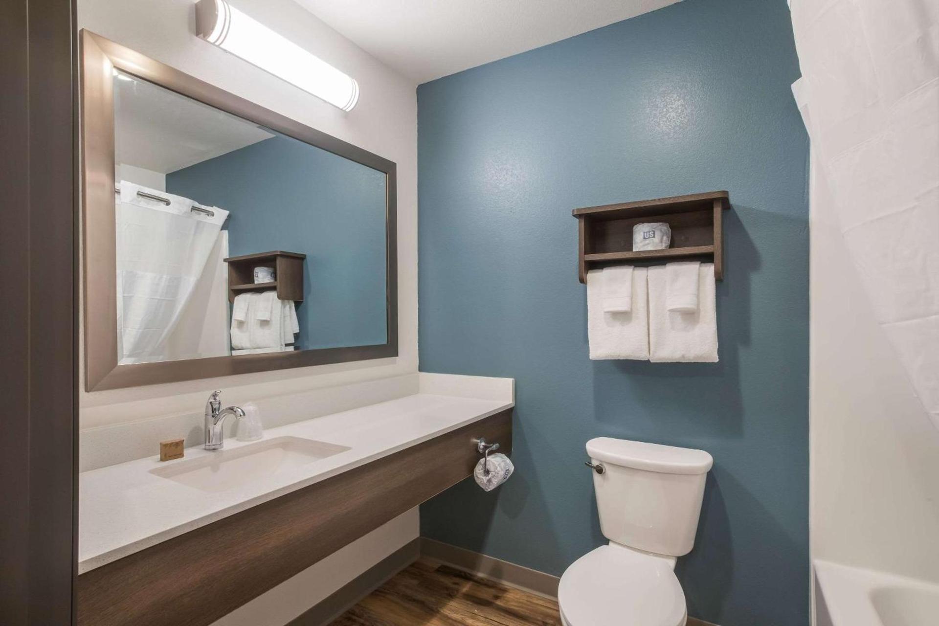 WoodSpring Suites Atlanta Newnan photo 26
