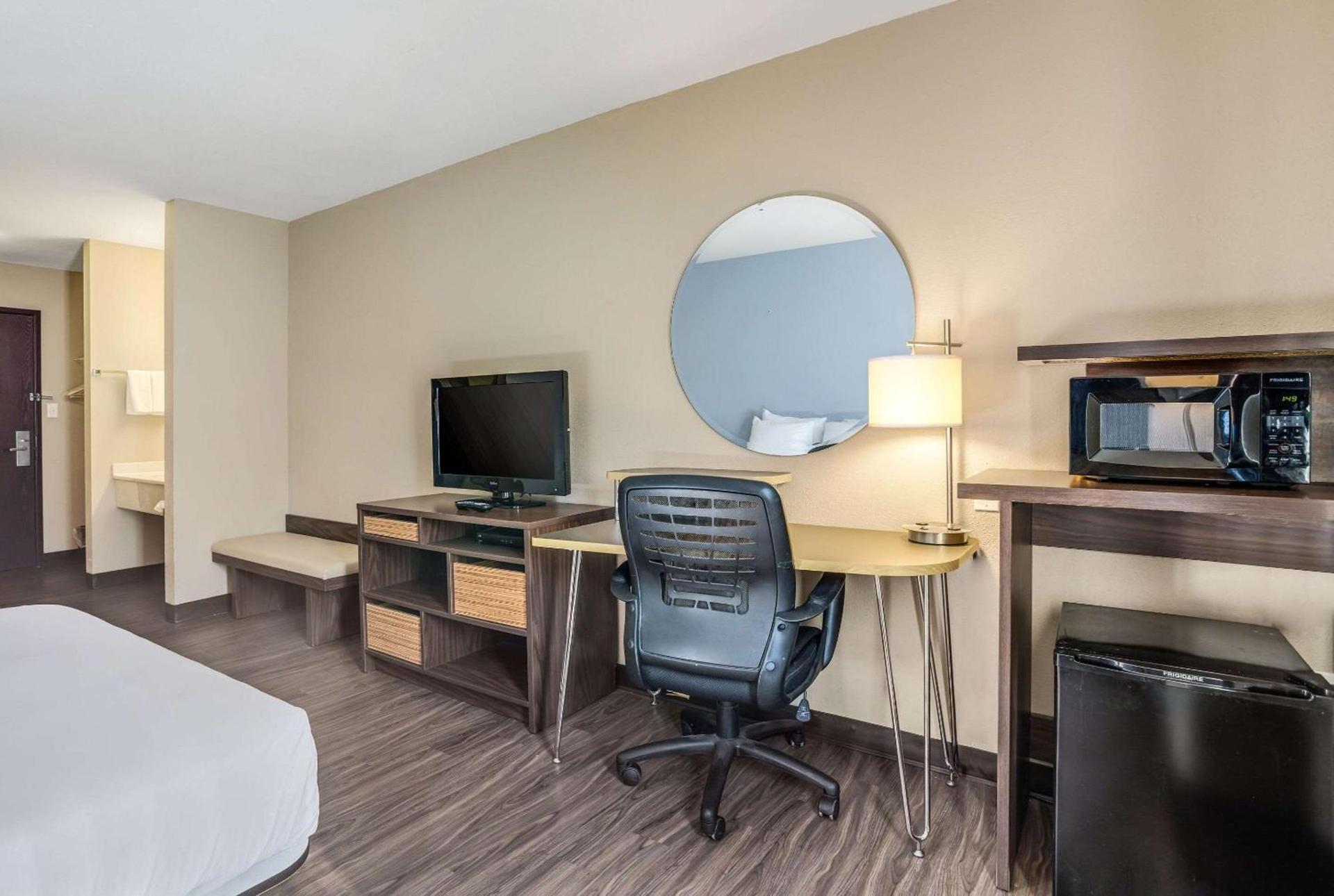 Quality Inn Calvert City - Paducah East photo 18