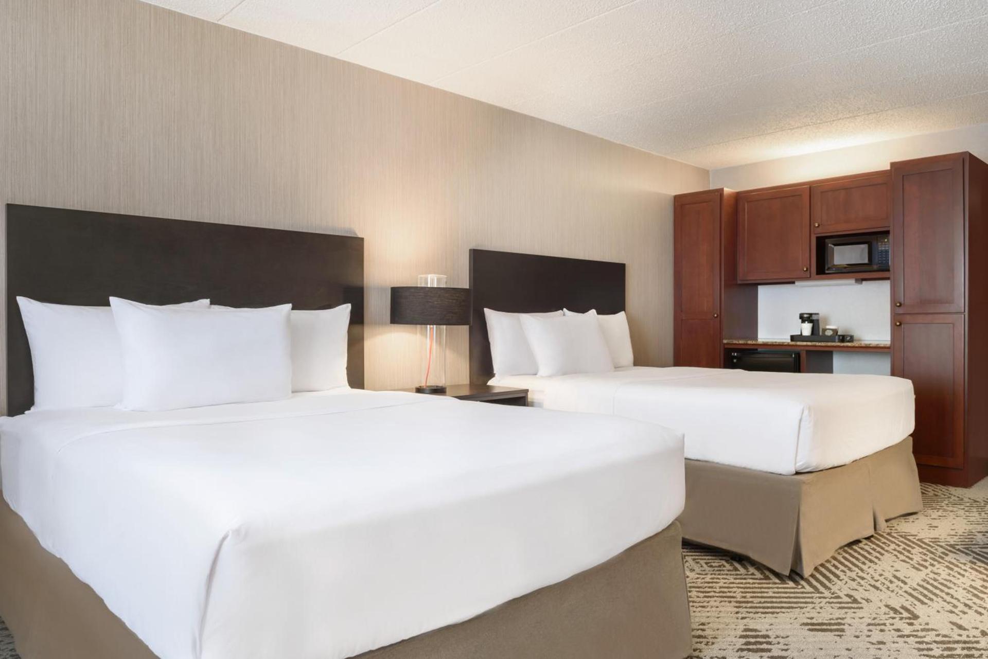 Wingate by Wyndham South Bend - Notre Dame photo 75