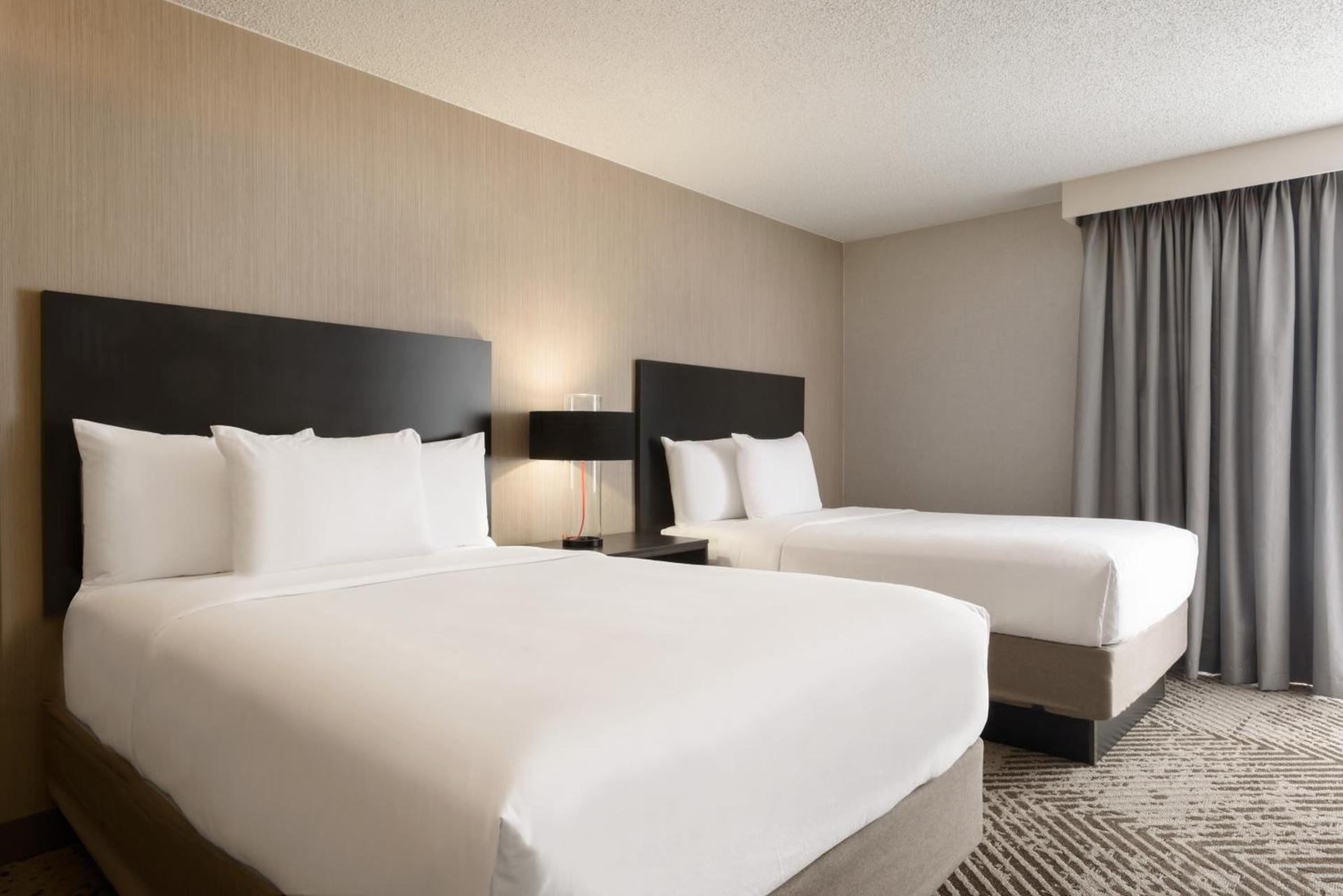 Wingate by Wyndham South Bend - Notre Dame photo 62