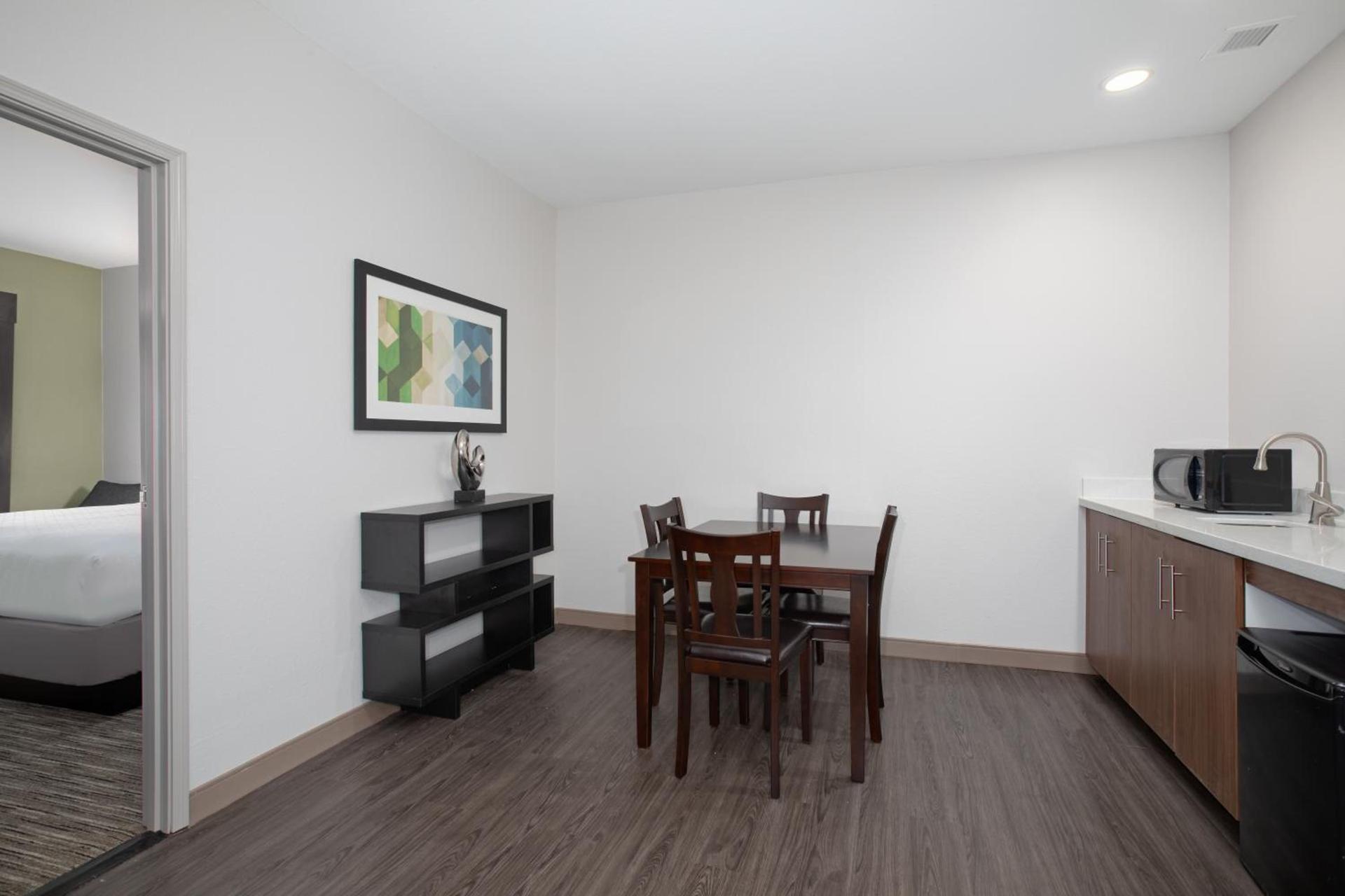 Holiday Inn Express Hotel & Suites Longmont by IHG photo 22