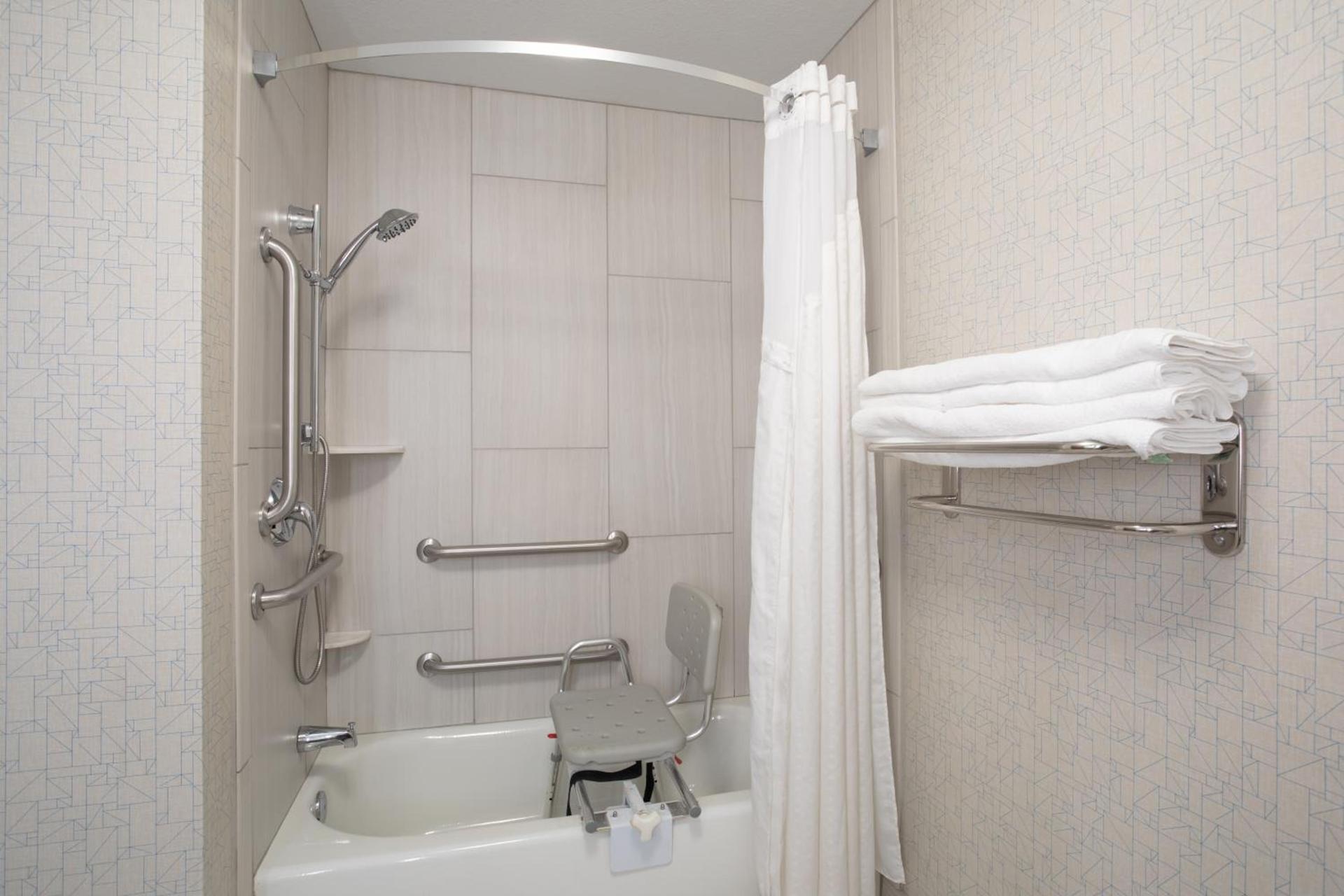 Holiday Inn Express Hotel & Suites Longmont by IHG photo 12