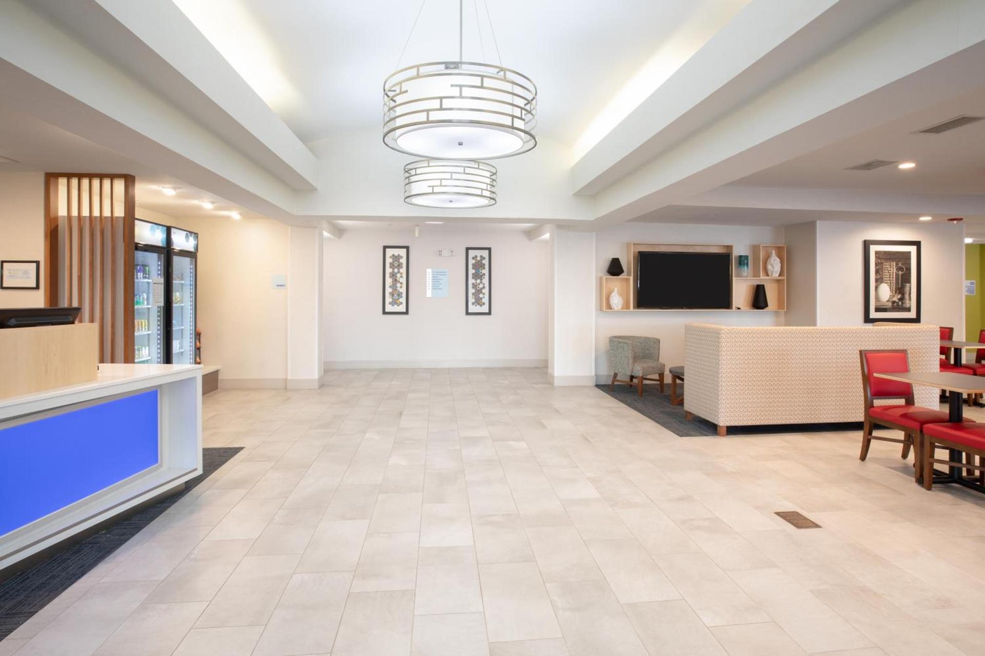 Holiday Inn Express Hotel & Suites Longmont by IHG photo 17