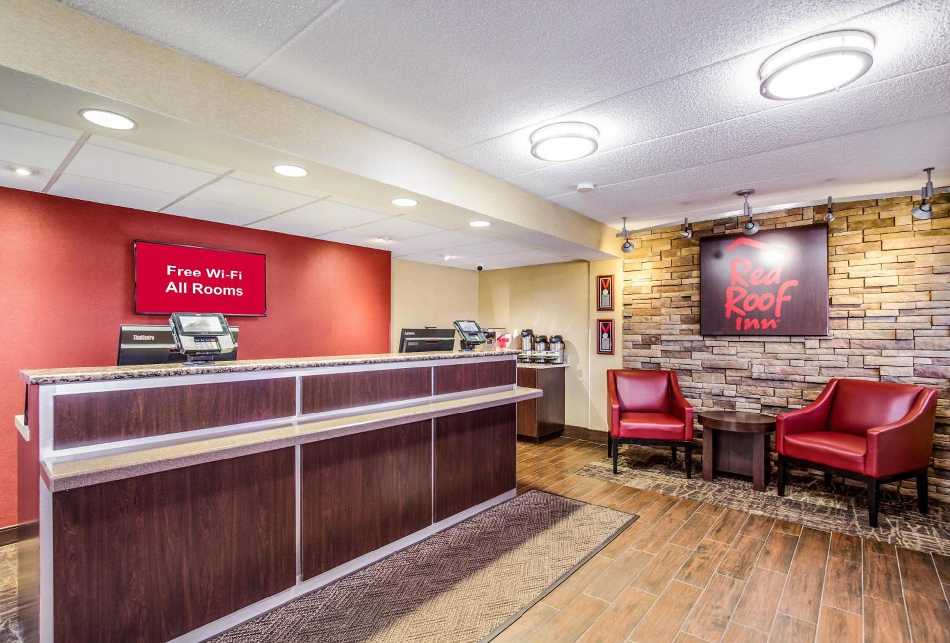 Red Roof Inn Lexington photo 5
