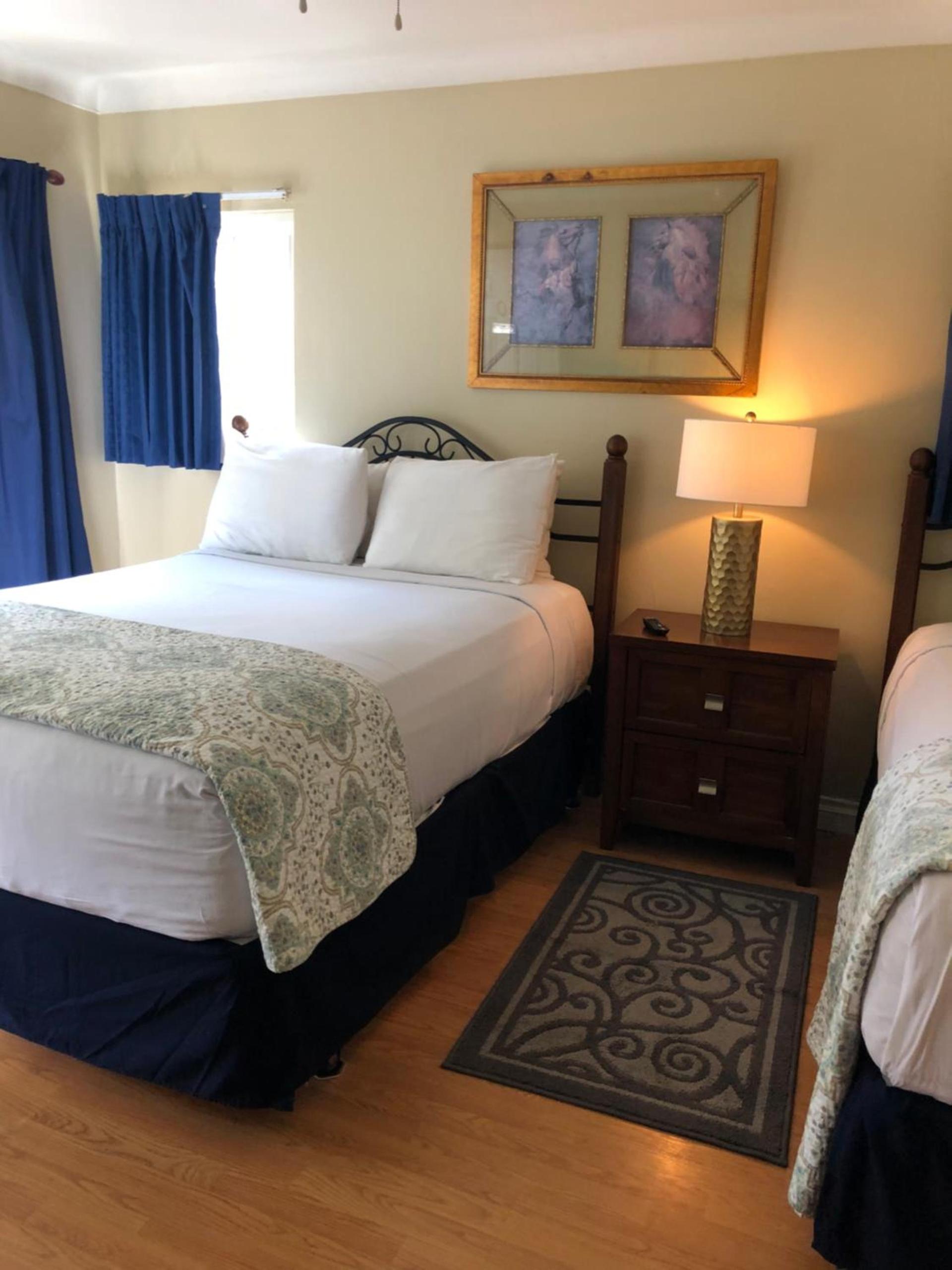 Rest Haven Motel photo 22